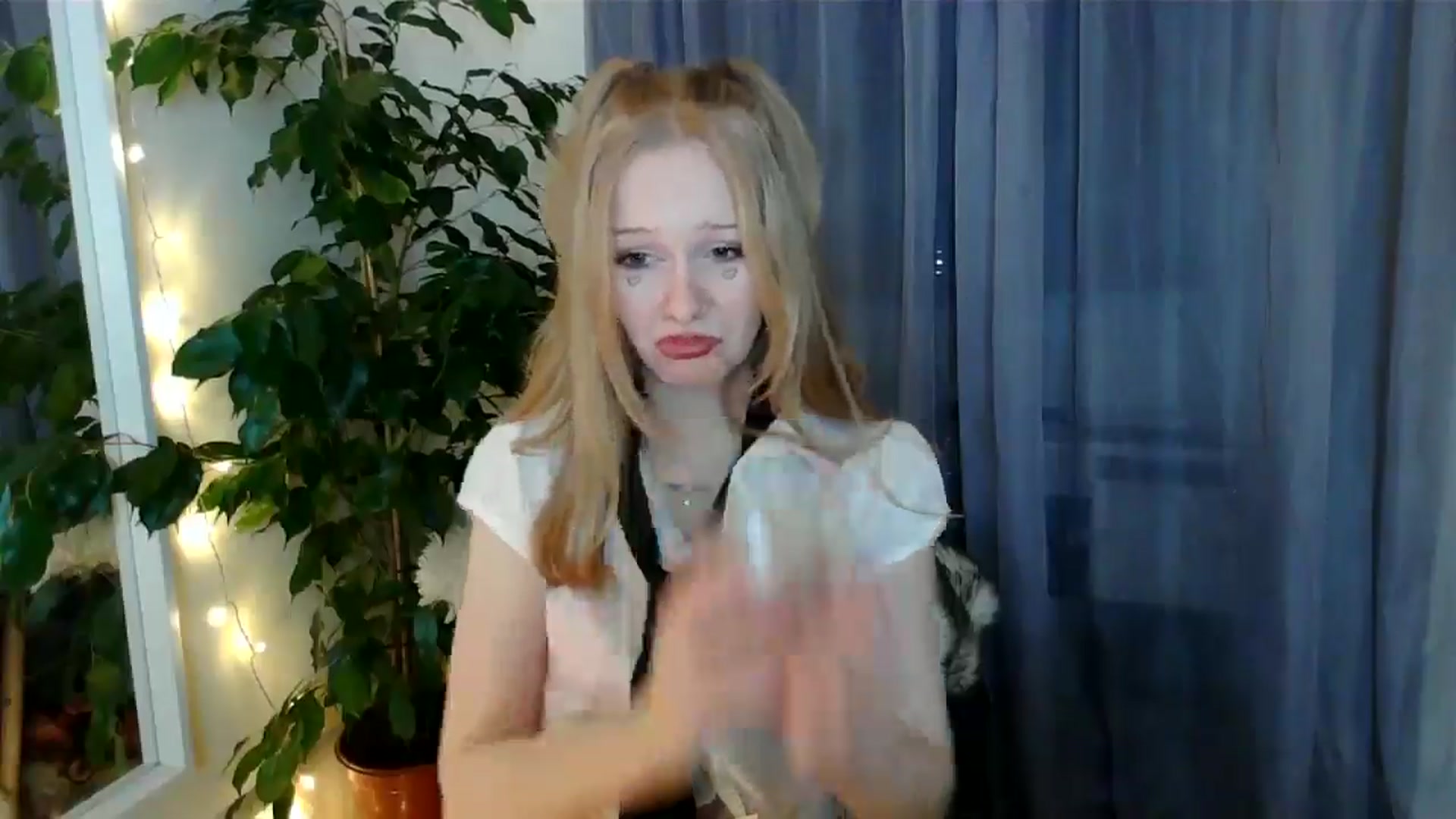 Gallery image thumbnail from Amuse_xxx's myfreecams stream on, 02/14/2025, 23:11 image 17 of 20