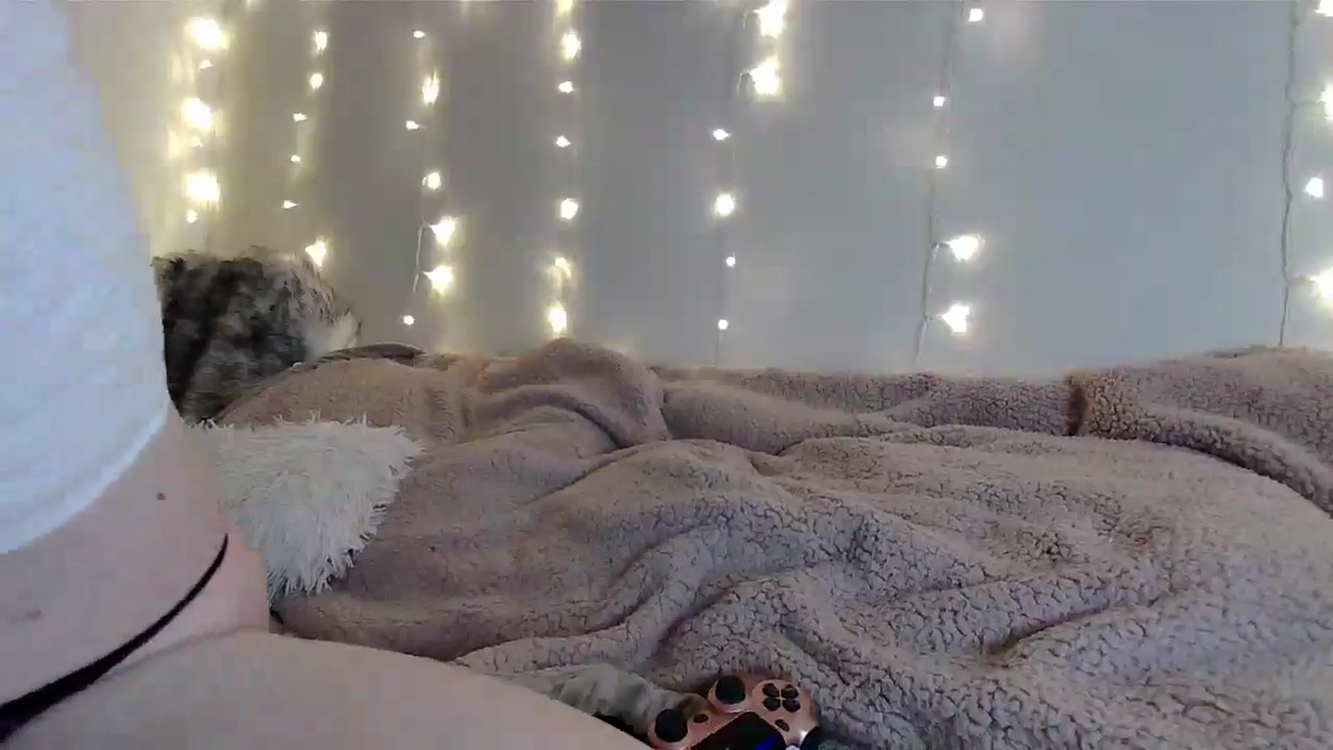 Gallery image thumbnail from Amuse_xxx's myfreecams stream on, 02/27/2025, 22:32 image 13 of 20