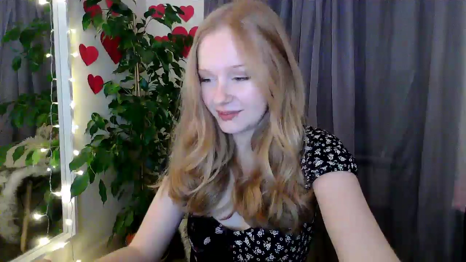Gallery image thumbnail from Amuse_xxx's myfreecams stream on, 03/02/2025, 20:17 image 10 of 20