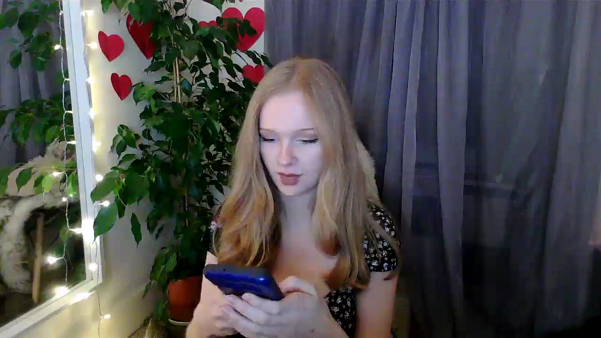 Gallery image thumbnail from Amuse_xxx's myfreecams stream on, 03/02/2025, 20:17 image 2 of 20