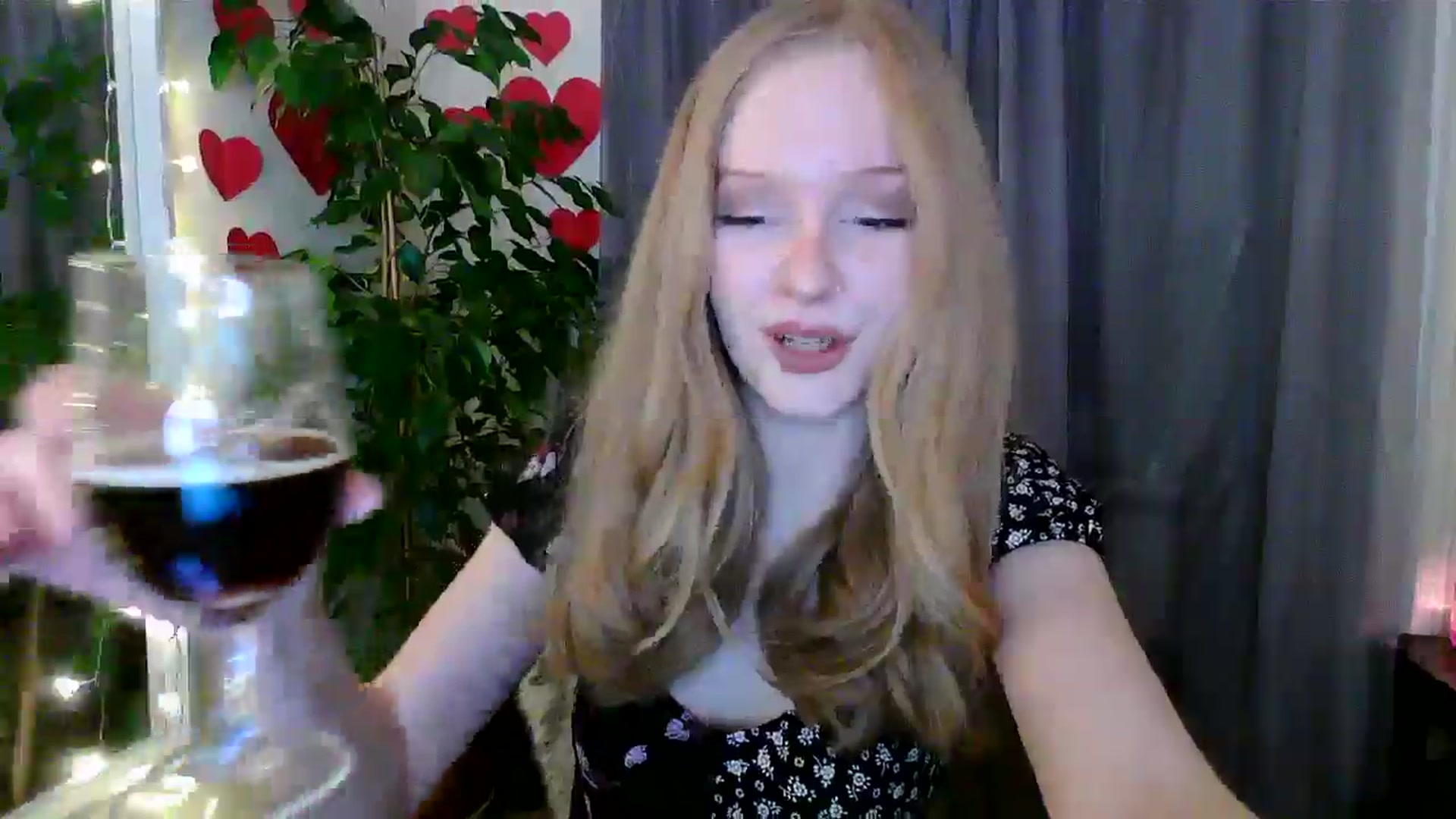Gallery image thumbnail from Amuse_xxx's myfreecams stream on, 03/02/2025, 20:17 image 12 of 20