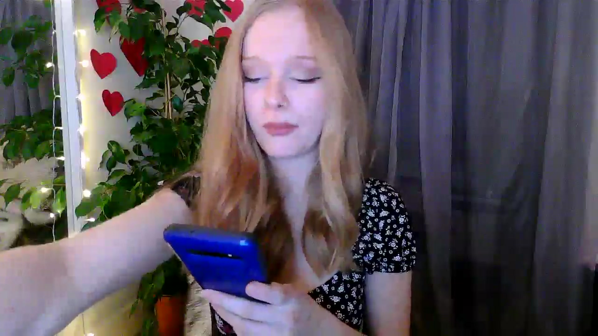 Gallery image thumbnail from Amuse_xxx's myfreecams stream on, 03/02/2025, 20:17 image 18 of 20