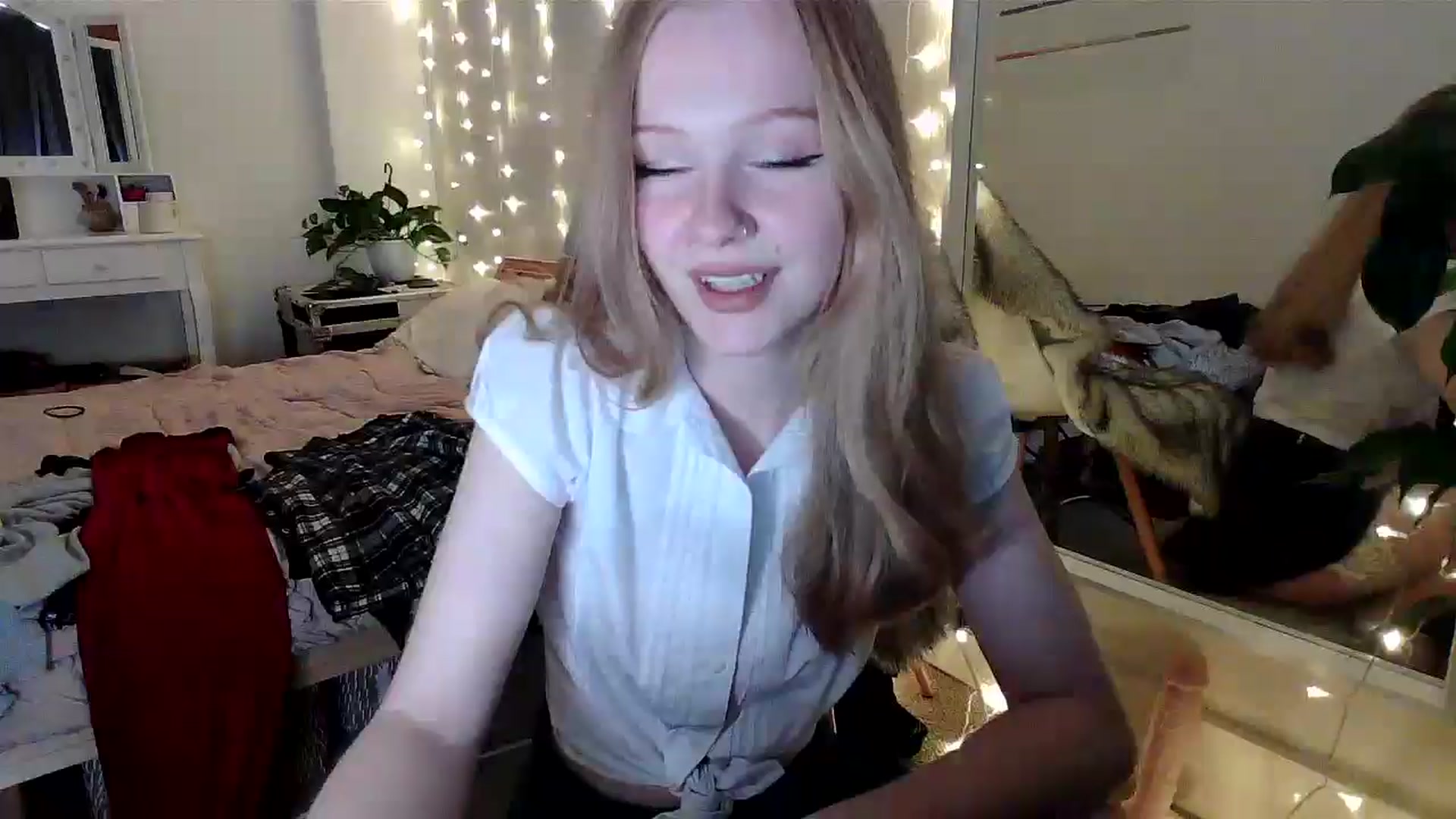 Gallery image thumbnail from Amuse_xxx's myfreecams stream on, 03/13/2025, 21:33 image 1 of 20