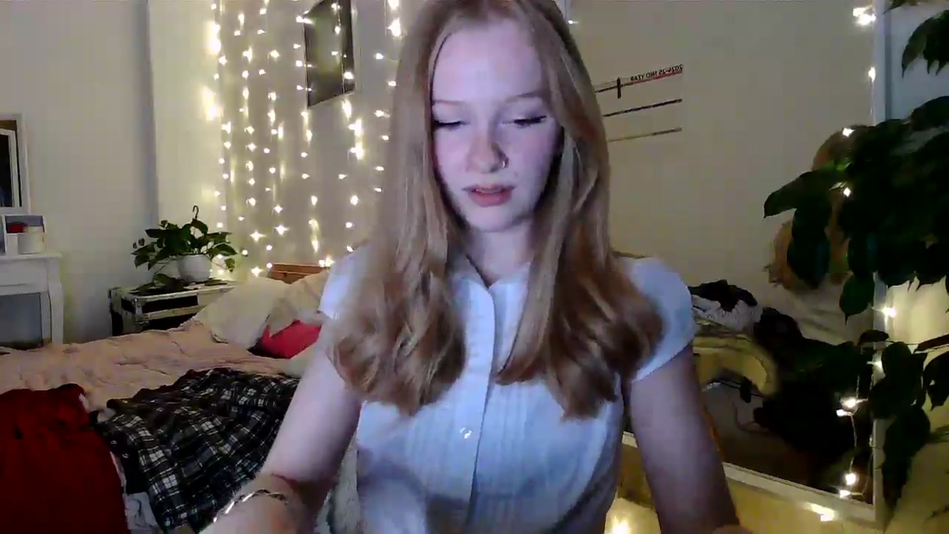 Gallery image thumbnail from Amuse_xxx's myfreecams stream on, 03/13/2025, 21:33 image 14 of 20