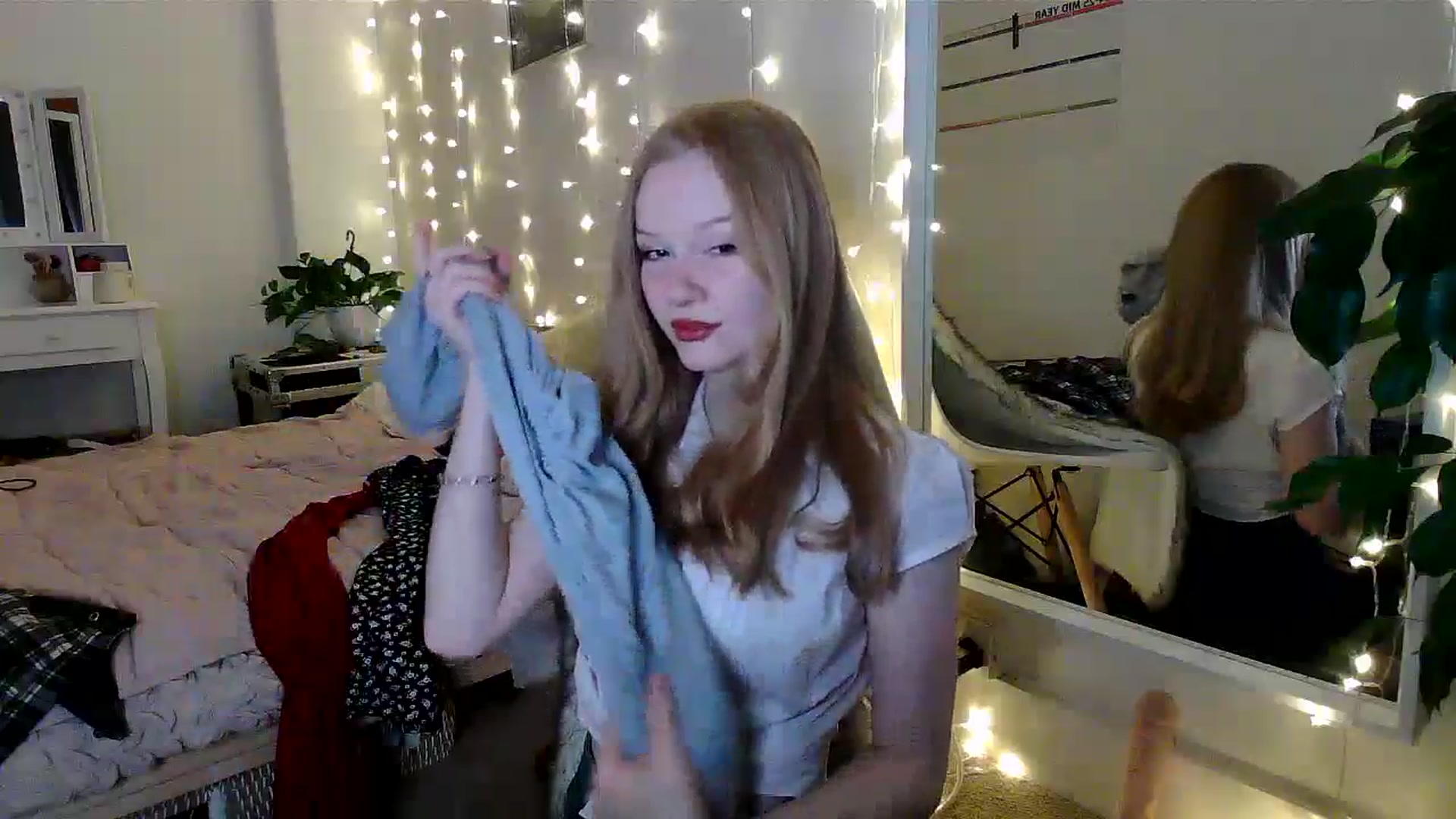 Gallery image thumbnail from Amuse_xxx's myfreecams stream on, 03/13/2025, 22:38 image 7 of 20