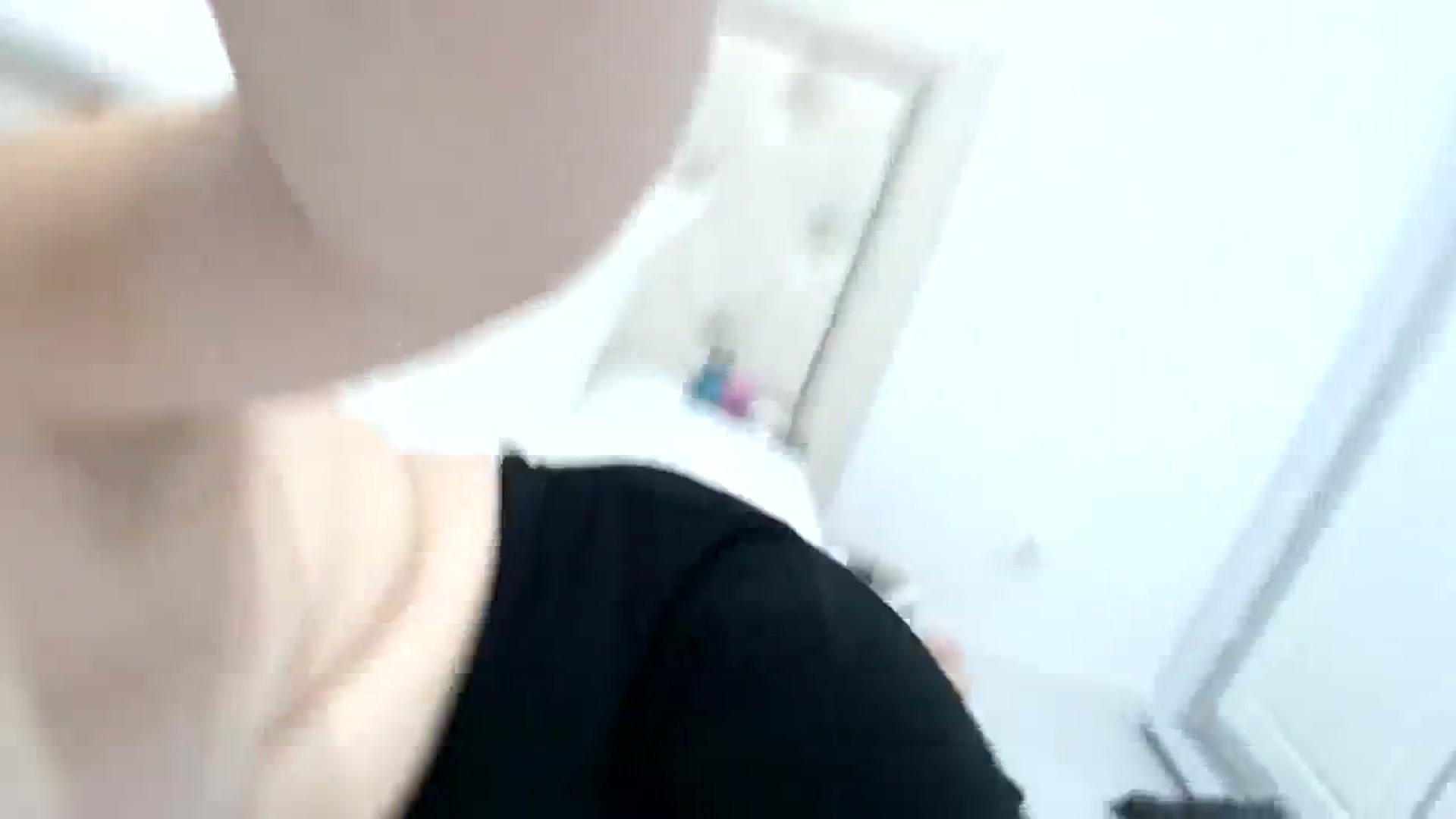 Gallery image thumbnail from AmyAmelia999's myfreecams stream on, 12/24/2023, 21:06 image 8 of 20