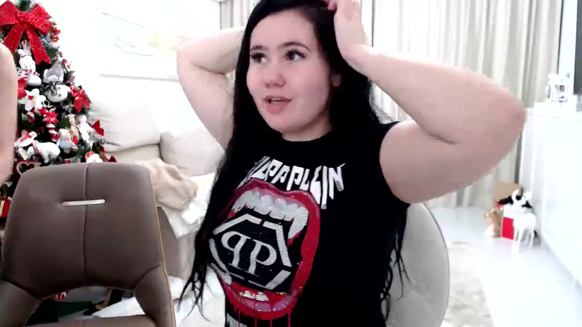 Gallery image thumbnail from AmyAmelia999's myfreecams stream on, 12/26/2023, 15:44 image 13 of 20