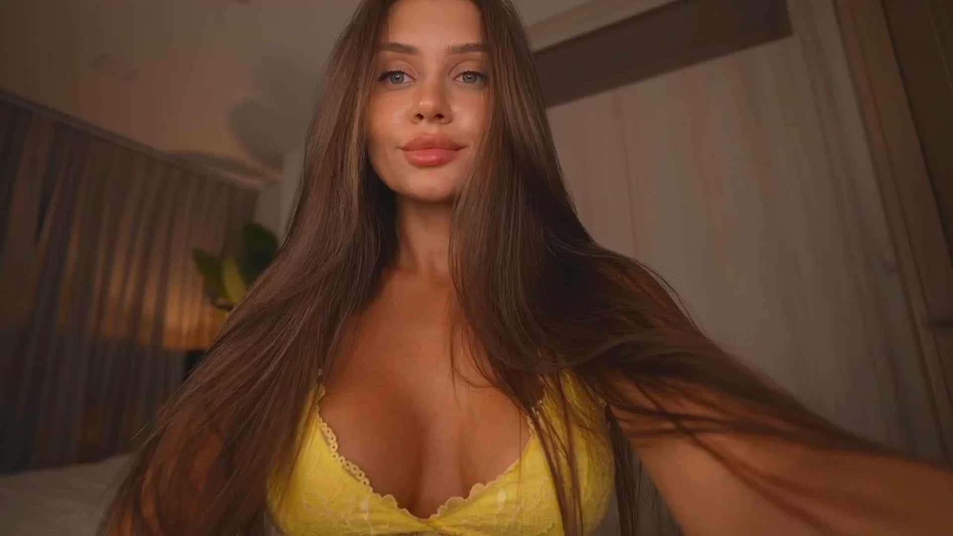 Gallery image thumbnail from AmyAngel's myfreecams stream on, 02/15/2026, 17:27 image 12 of 20