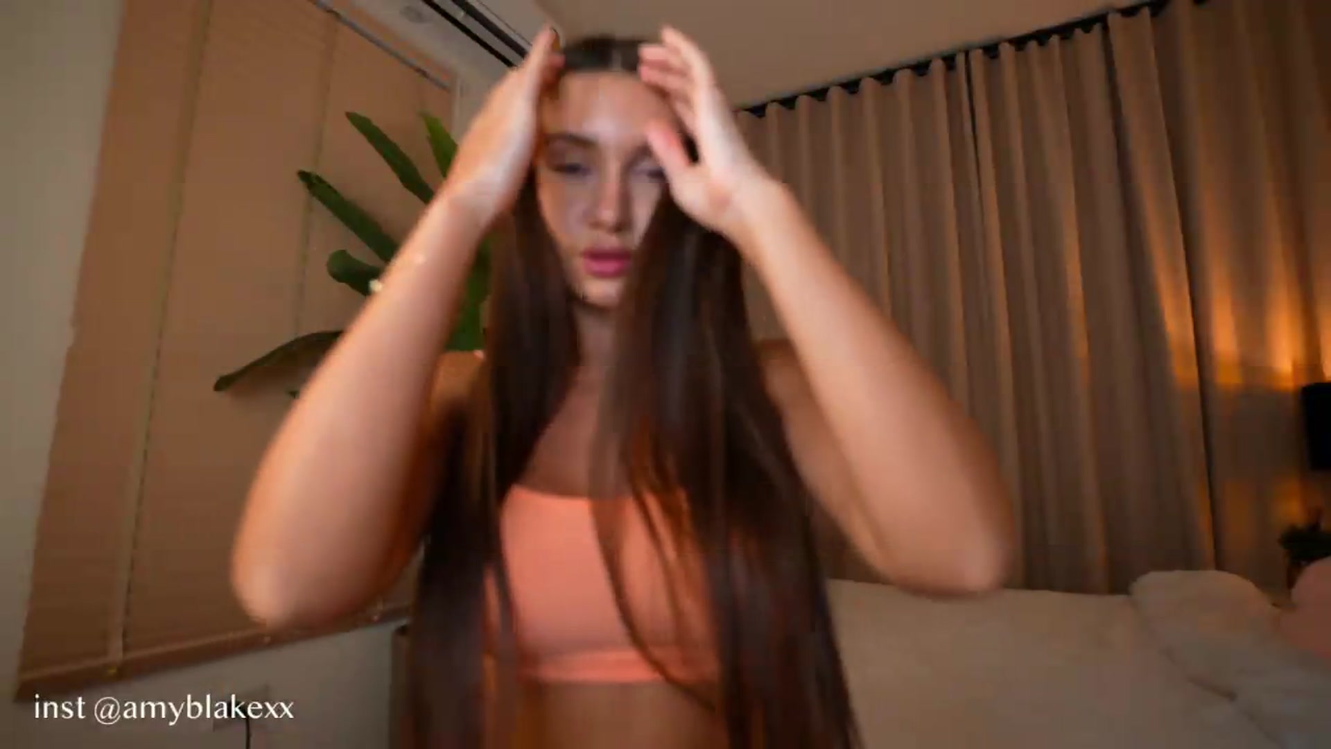 Gallery image thumbnail from AmyAngel's myfreecams stream on, 05/25/2026, 17:29 image 14 of 20