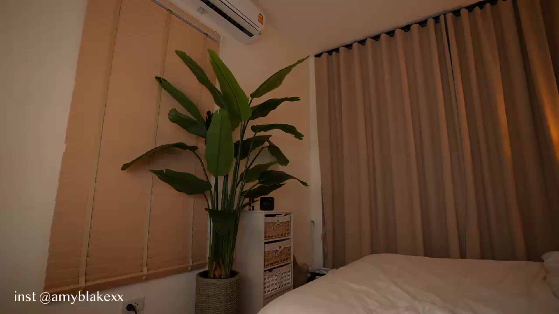 Gallery image thumbnail from AmyAngel's myfreecams stream on, 05/30/2026, 14:04 image 9 of 20