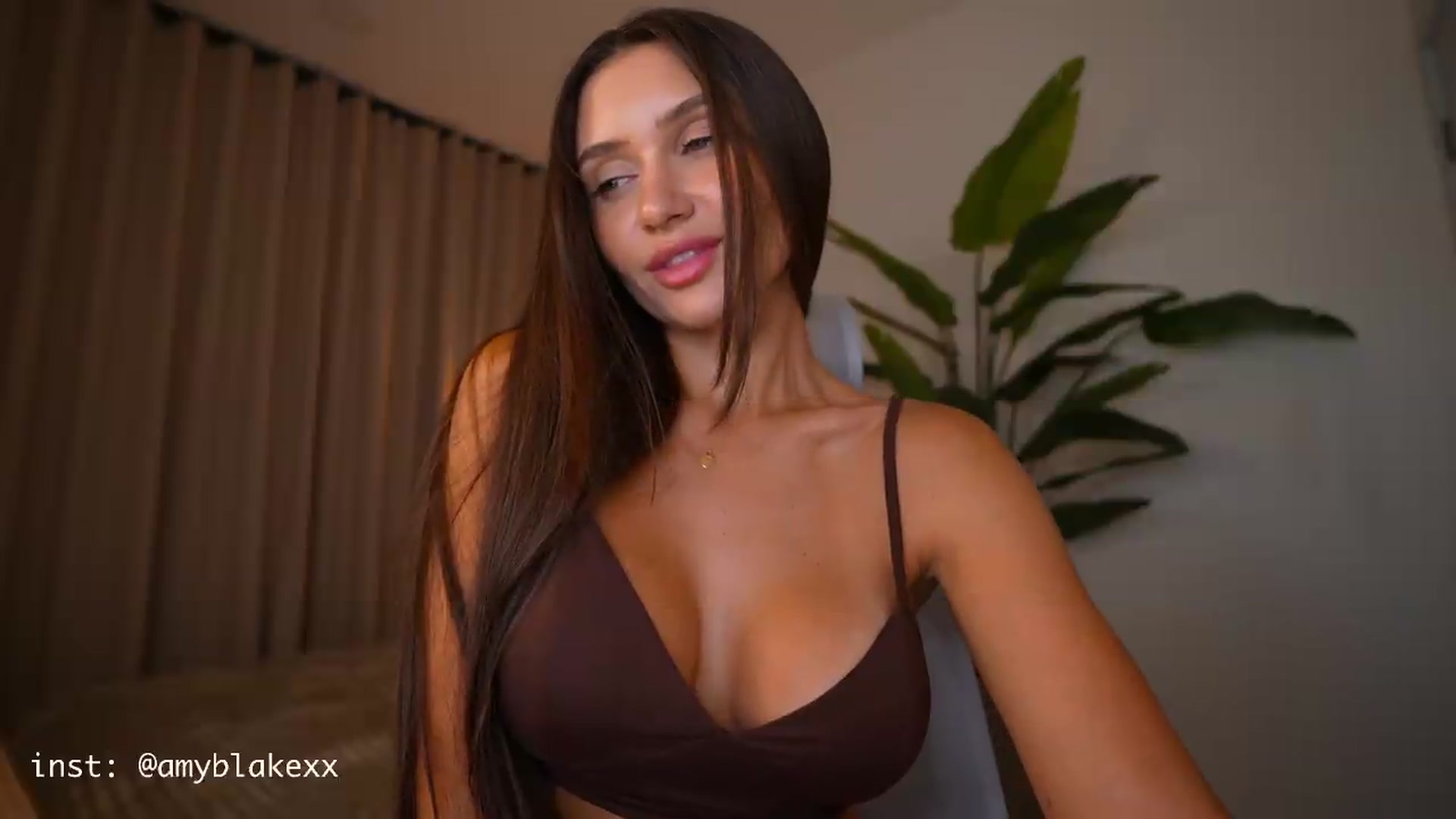 Gallery image thumbnail from AmyAngel's myfreecams stream on, 08/15/2026, 16:18 image 7 of 20