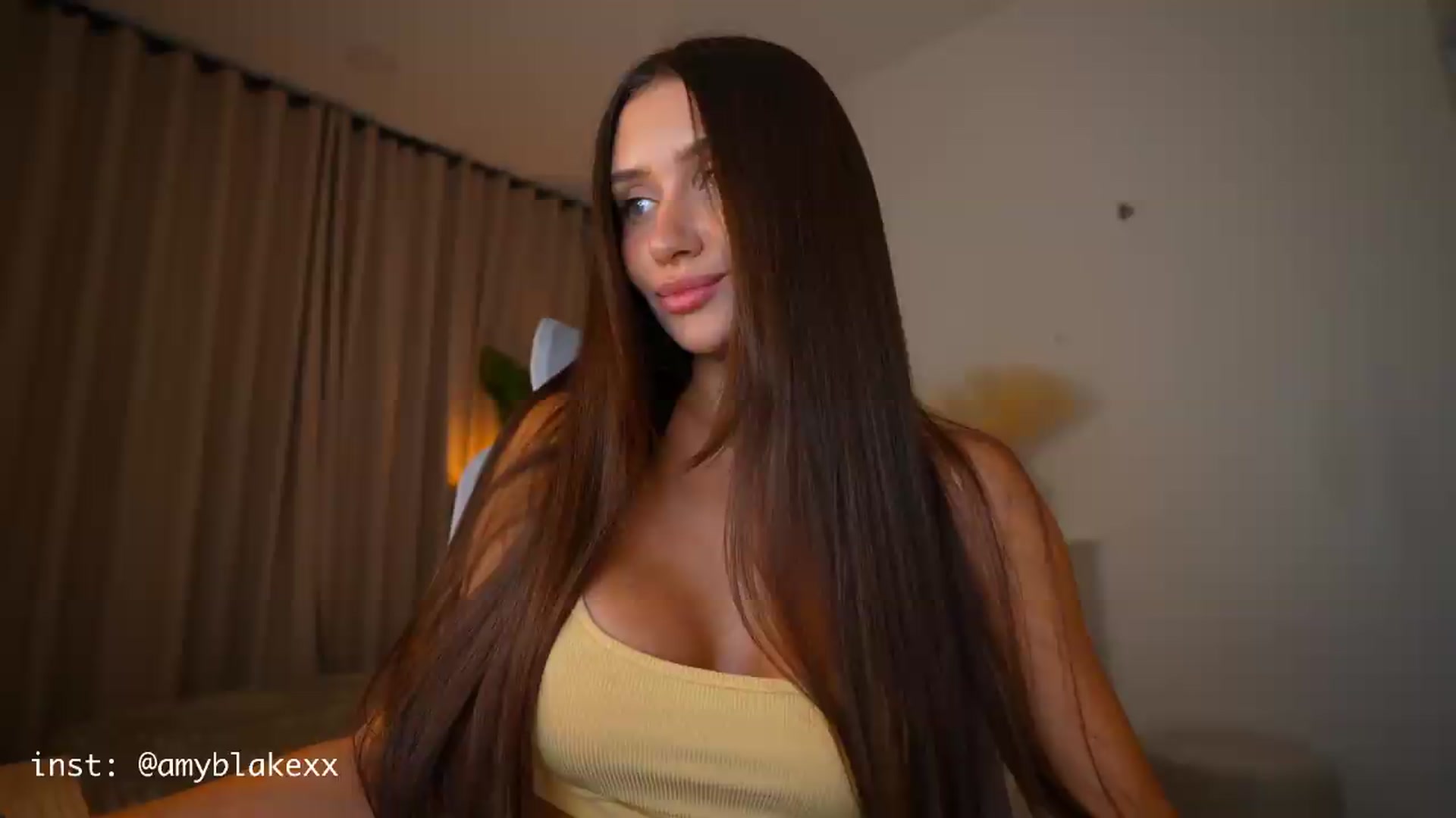 Gallery image thumbnail from AmyAngel's myfreecams stream on, 08/19/2026, 15:09 image 2 of 20