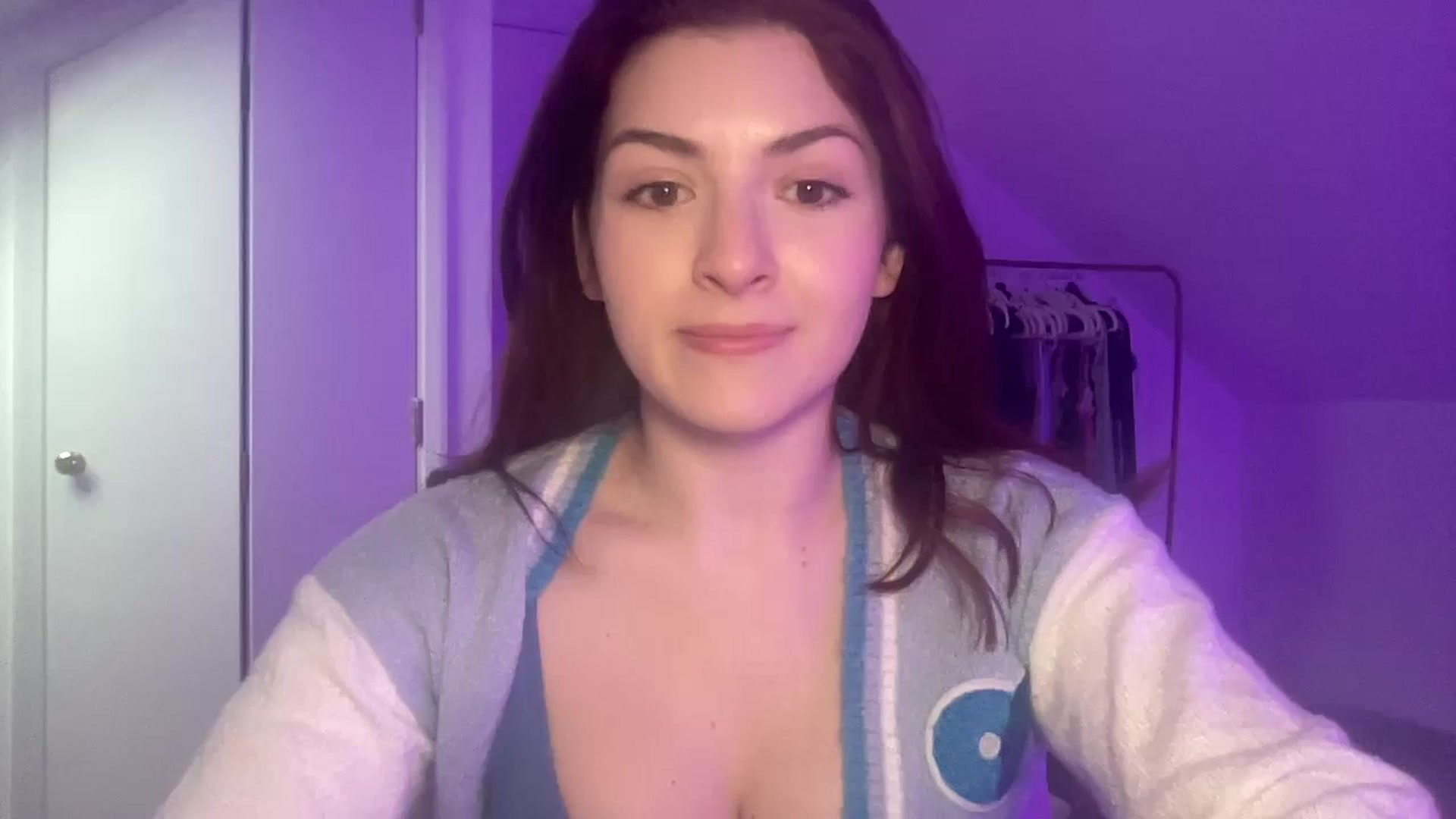 Gallery image thumbnail from AmyAugust's myfreecams stream on, 02/26/2025, 10:45 image 3 of 20