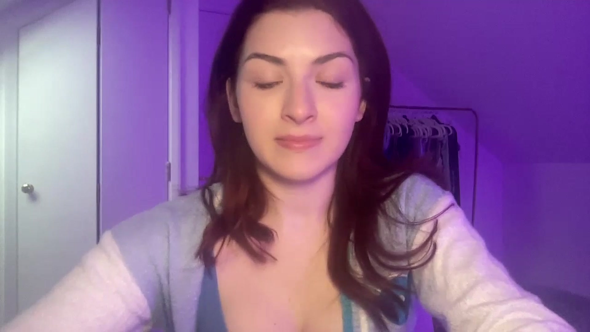 Gallery image thumbnail from AmyAugust's myfreecams stream on, 02/26/2025, 10:45 image 2 of 20