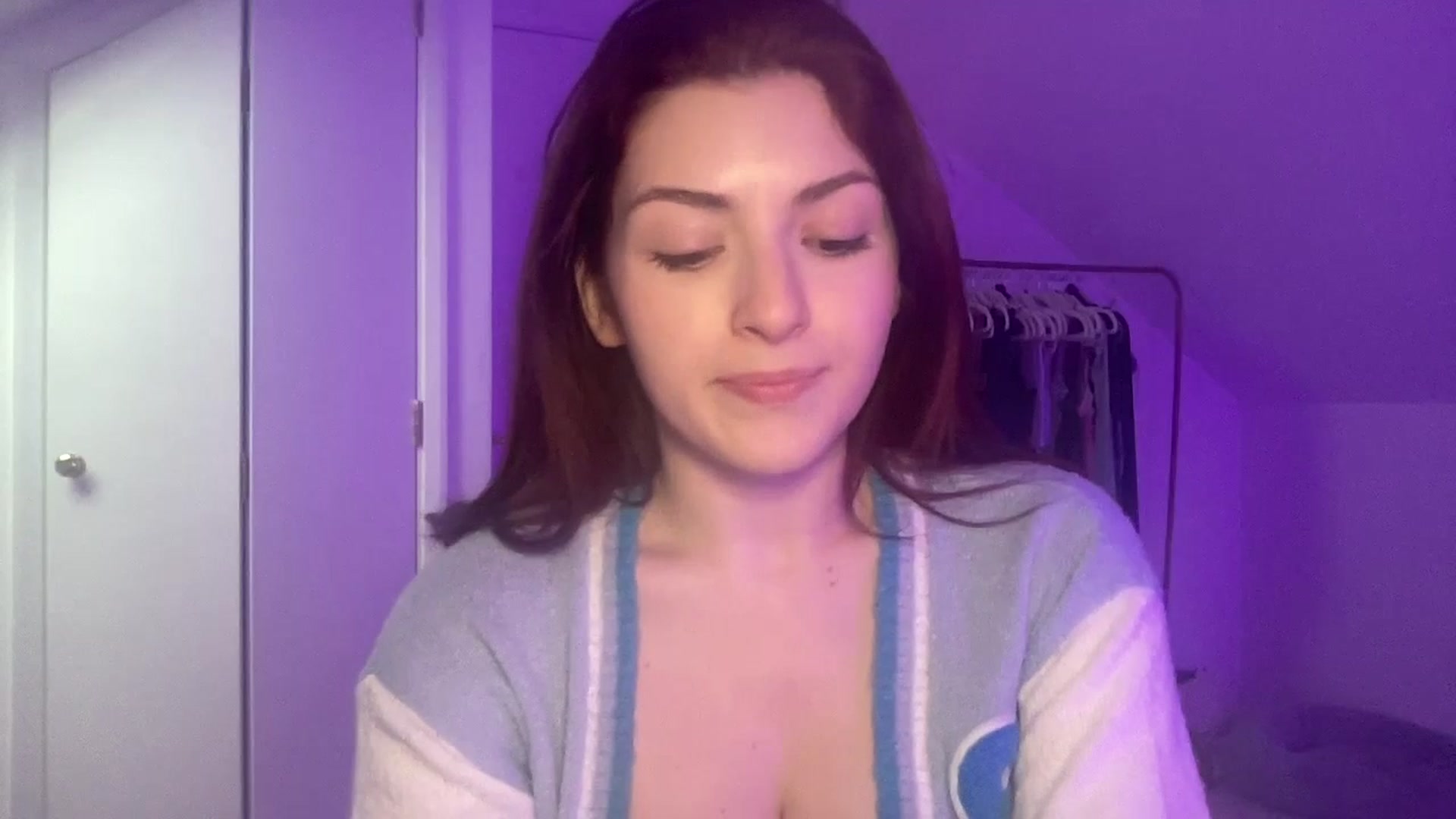 Gallery image thumbnail from AmyAugust's myfreecams stream on, 02/26/2025, 10:45 image 6 of 20