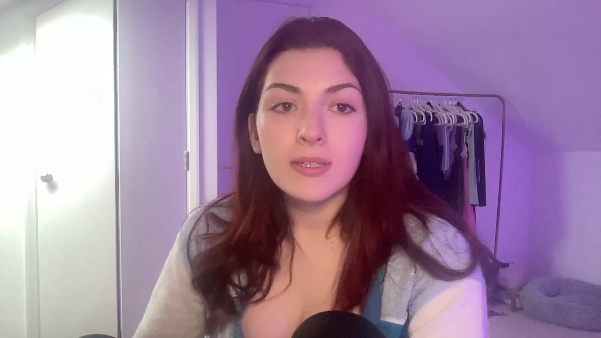 Gallery image thumbnail from AmyAugust's myfreecams stream on, 02/26/2025, 10:45 image 16 of 20