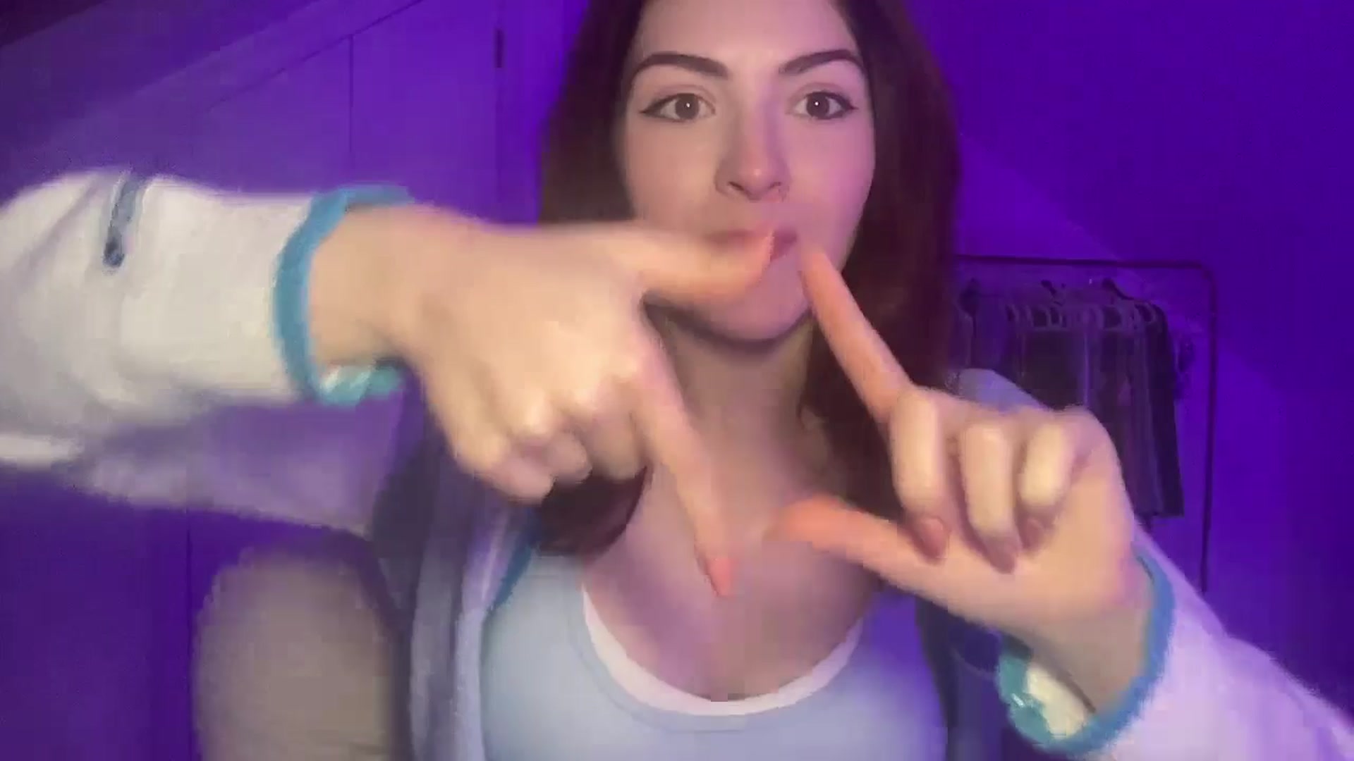 Gallery image thumbnail from AmyAugust's myfreecams stream on, 02/28/2025, 08:21 image 7 of 20