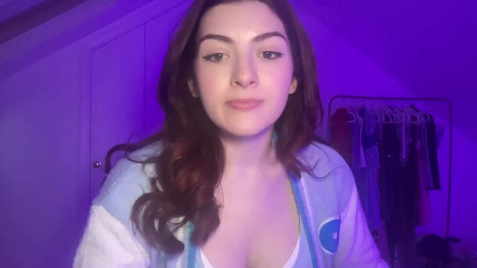 Gallery image thumbnail from AmyAugust's myfreecams stream on, 02/28/2025, 09:26 image 17 of 20