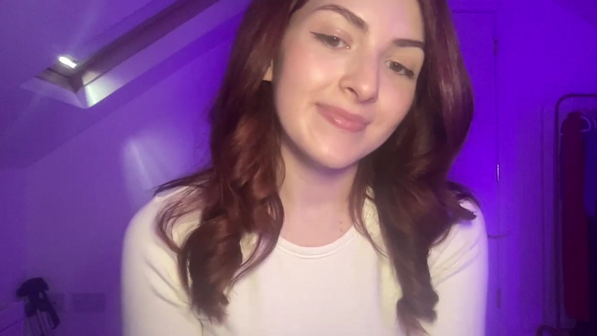 Gallery image thumbnail from AmyAugust's myfreecams stream on, 03/02/2025, 12:44 image 18 of 20