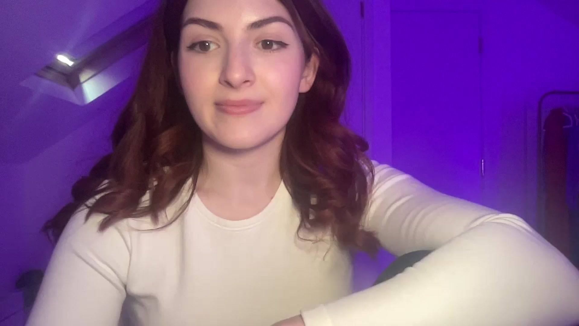 Gallery image thumbnail from AmyAugust's myfreecams stream on, 03/02/2025, 12:44 image 15 of 20