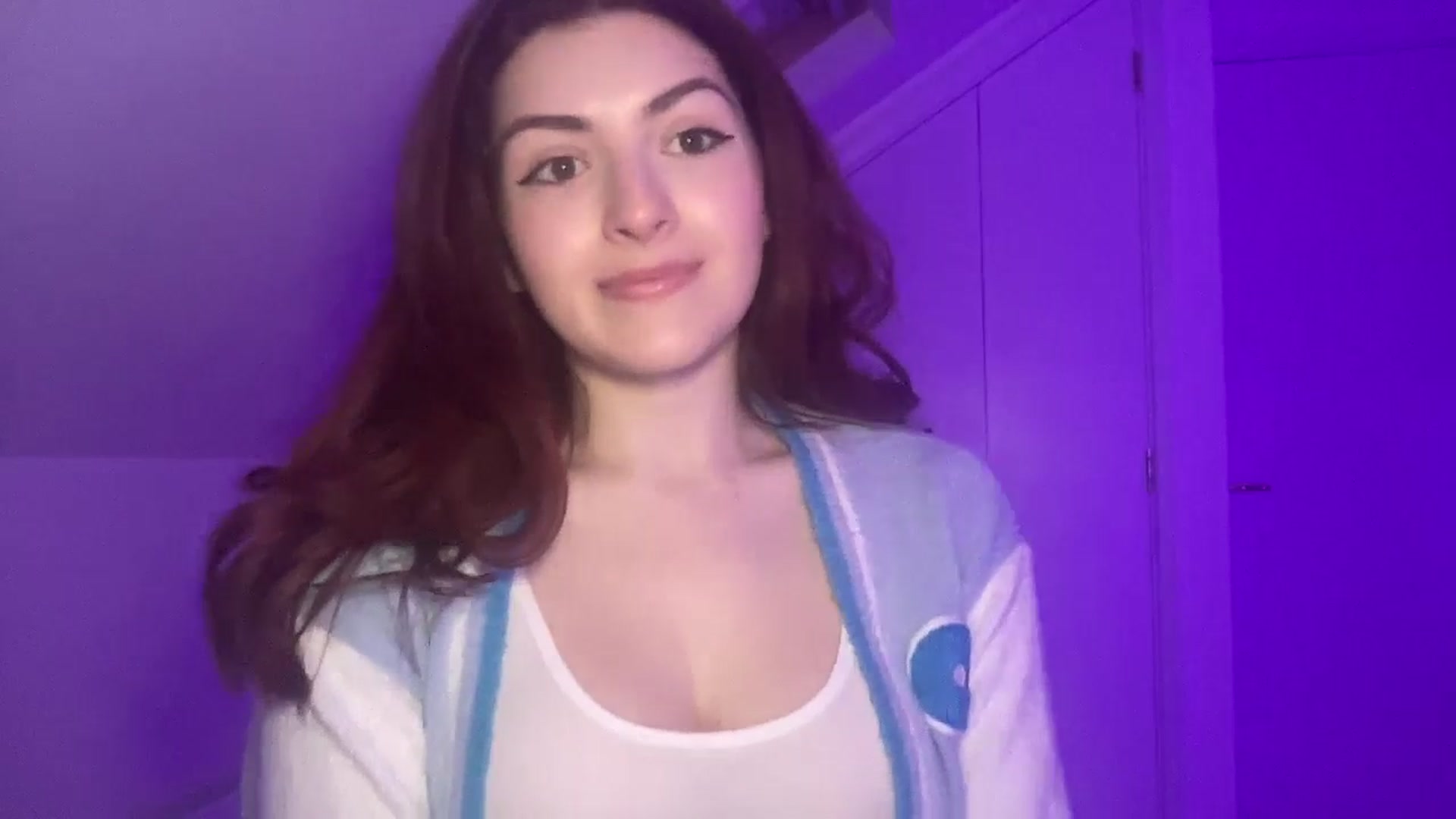 Gallery image thumbnail from AmyAugust's myfreecams stream on, 03/03/2025, 09:28 image 8 of 20