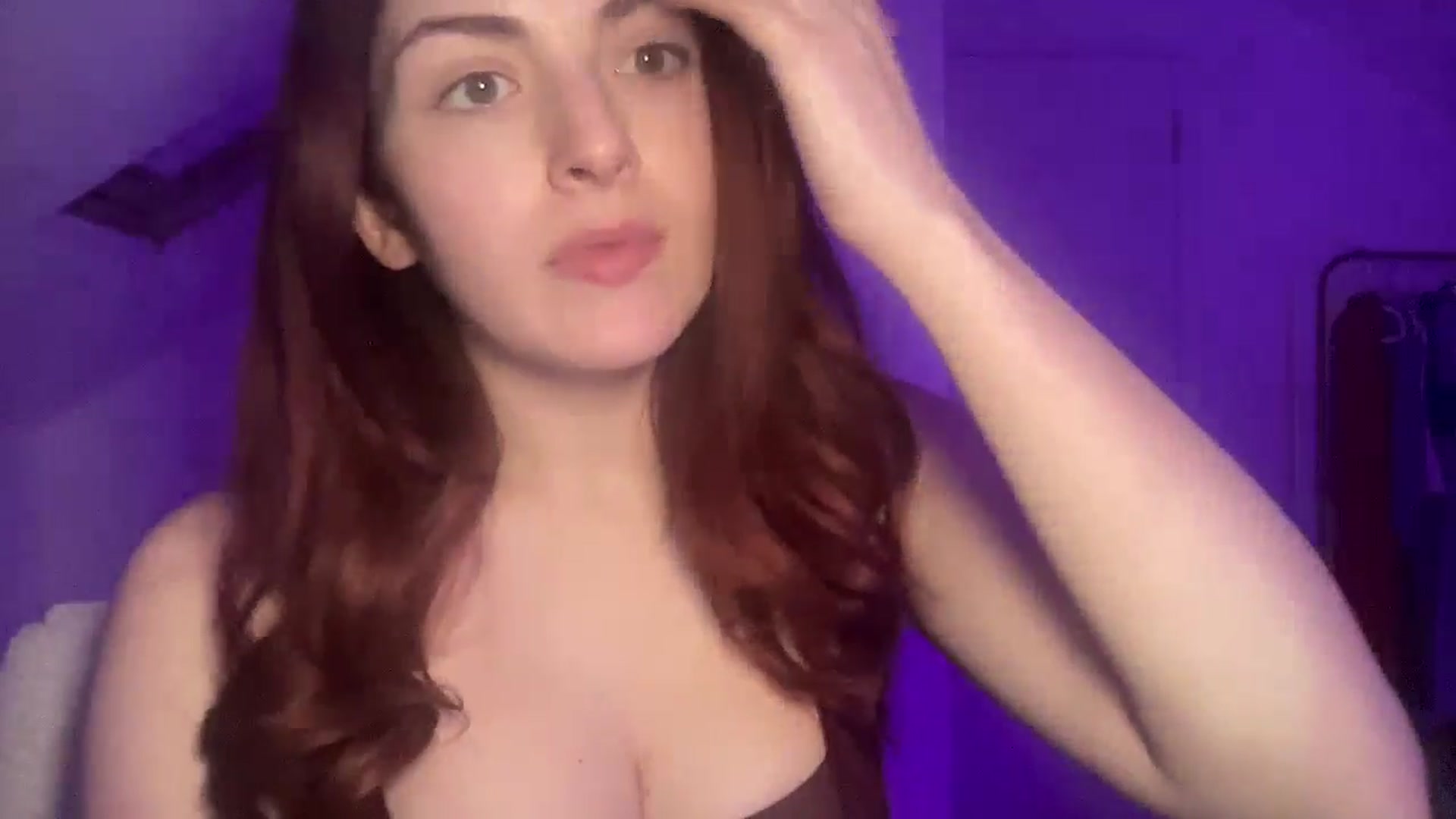 Gallery image thumbnail from AmyAugust's myfreecams stream on, 03/04/2025, 16:18 image 7 of 20