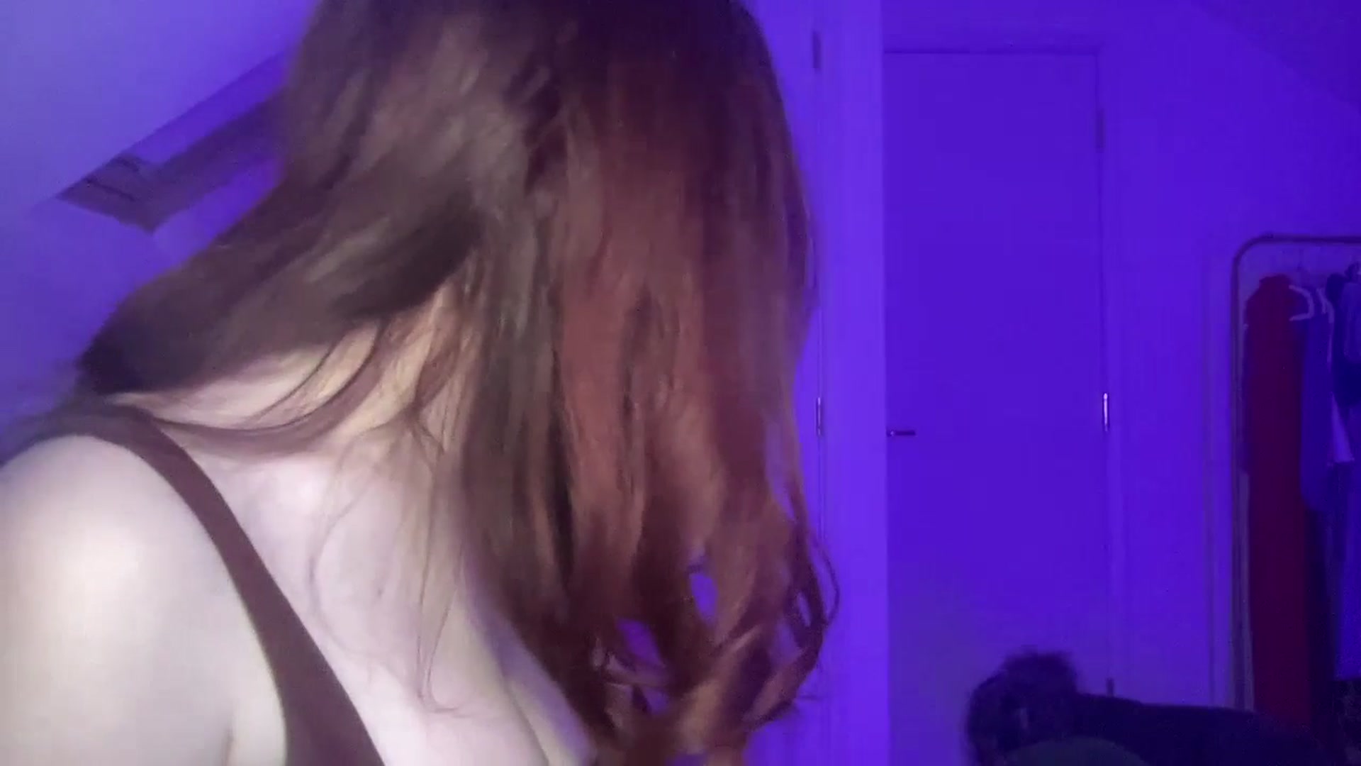 Gallery image thumbnail from AmyAugust's myfreecams stream on, 03/04/2025, 16:18 image 11 of 20