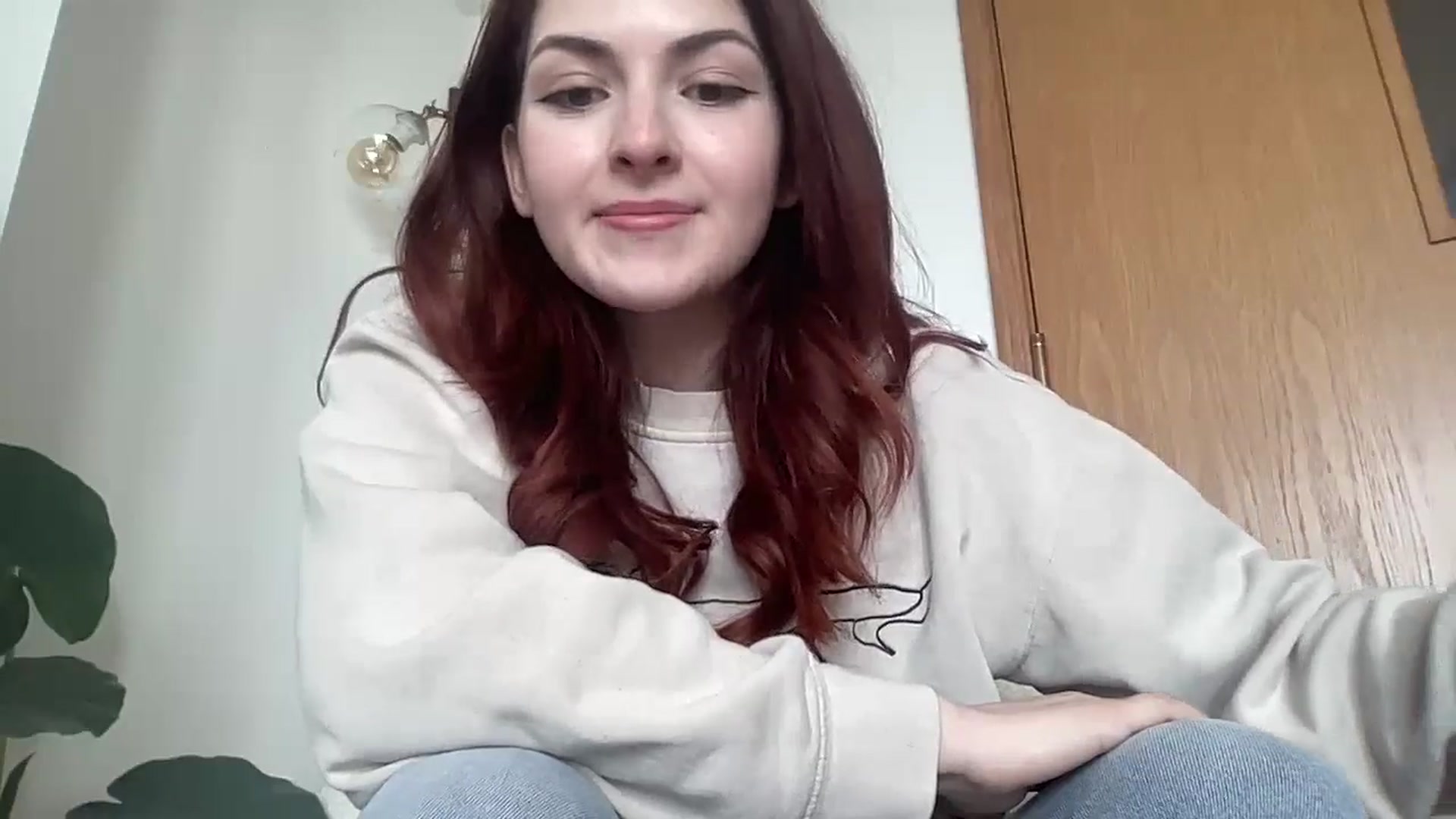 Gallery image thumbnail from AmyAugust's myfreecams stream on, 03/12/2025, 10:27 image 4 of 20