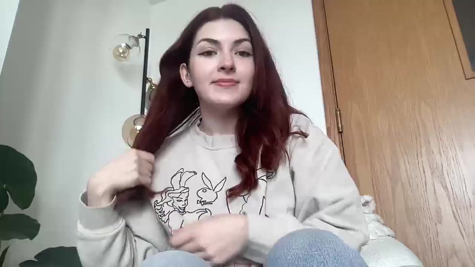 Gallery image thumbnail from AmyAugust's myfreecams stream on, 03/12/2025, 10:27 image 5 of 20