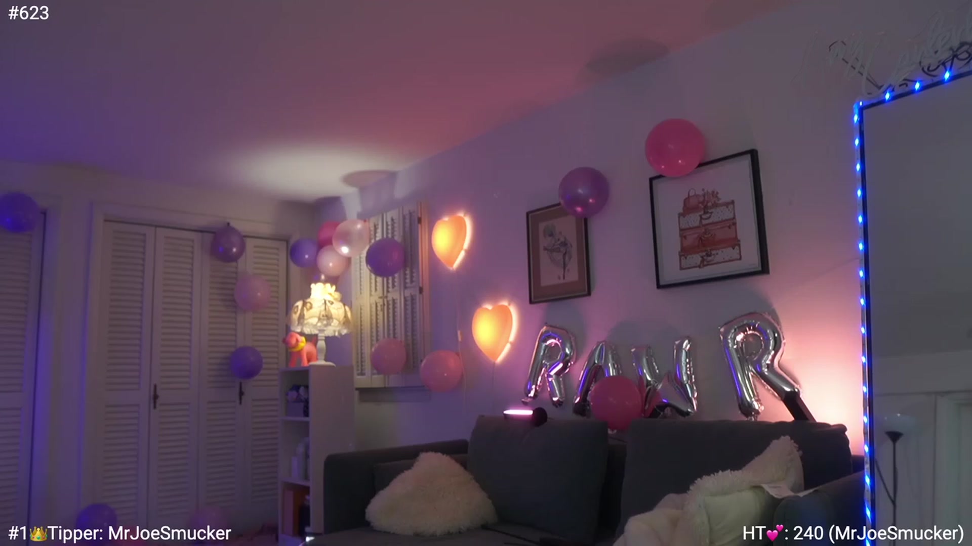 Gallery image thumbnail from AmyCanterbury's myfreecams stream on, 11/17/2022, 07:49 image 2 of 20