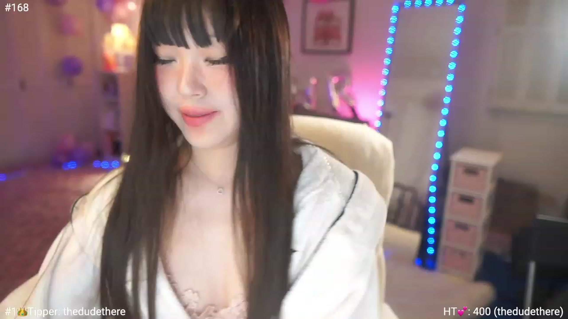 Gallery image thumbnail from AmyCanterbury's myfreecams stream on, 11/27/2022, 08:25 image 1 of 20