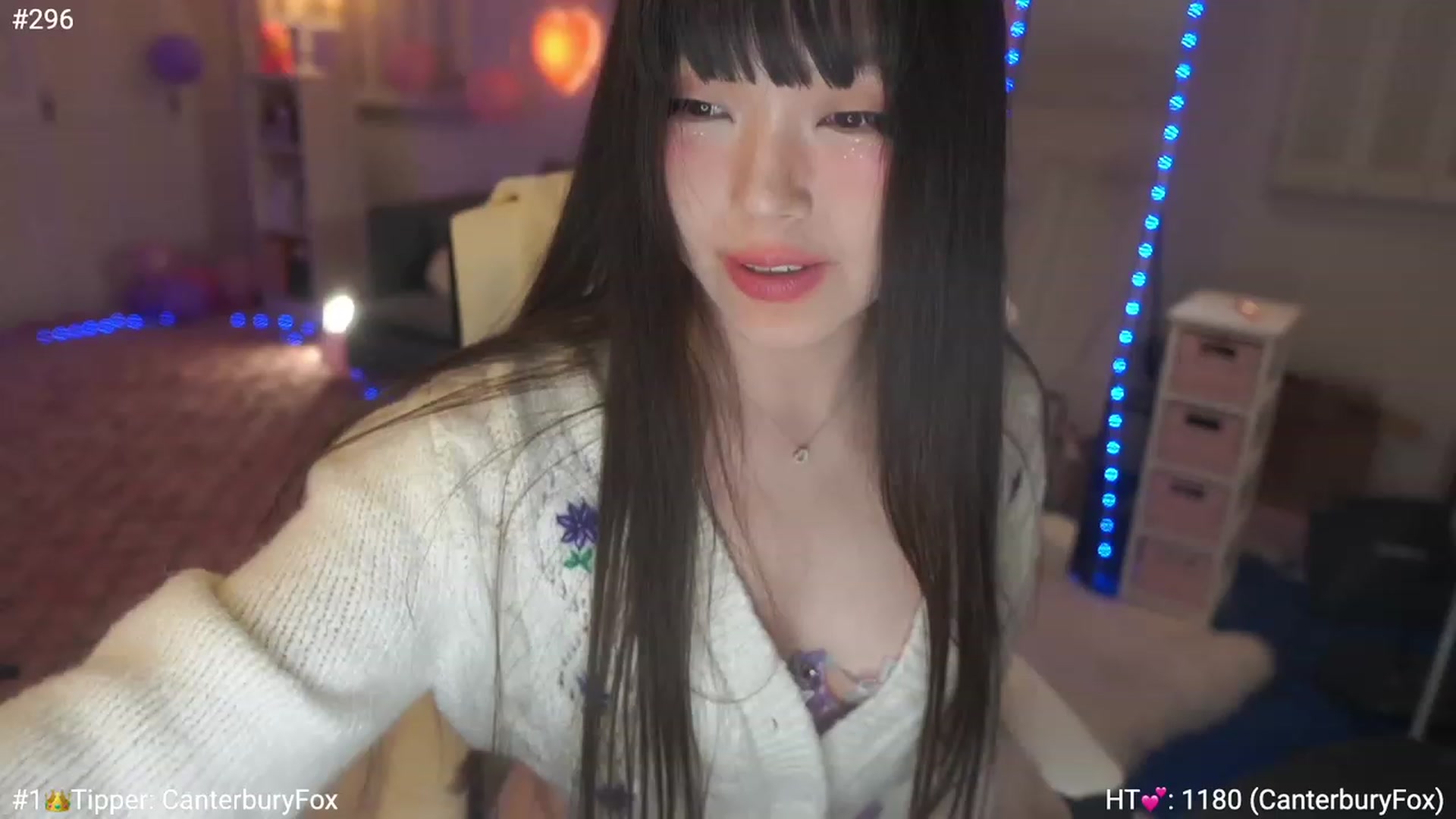 Gallery image thumbnail from AmyCanterbury's myfreecams stream on, 12/03/2022, 09:08 image 2 of 20