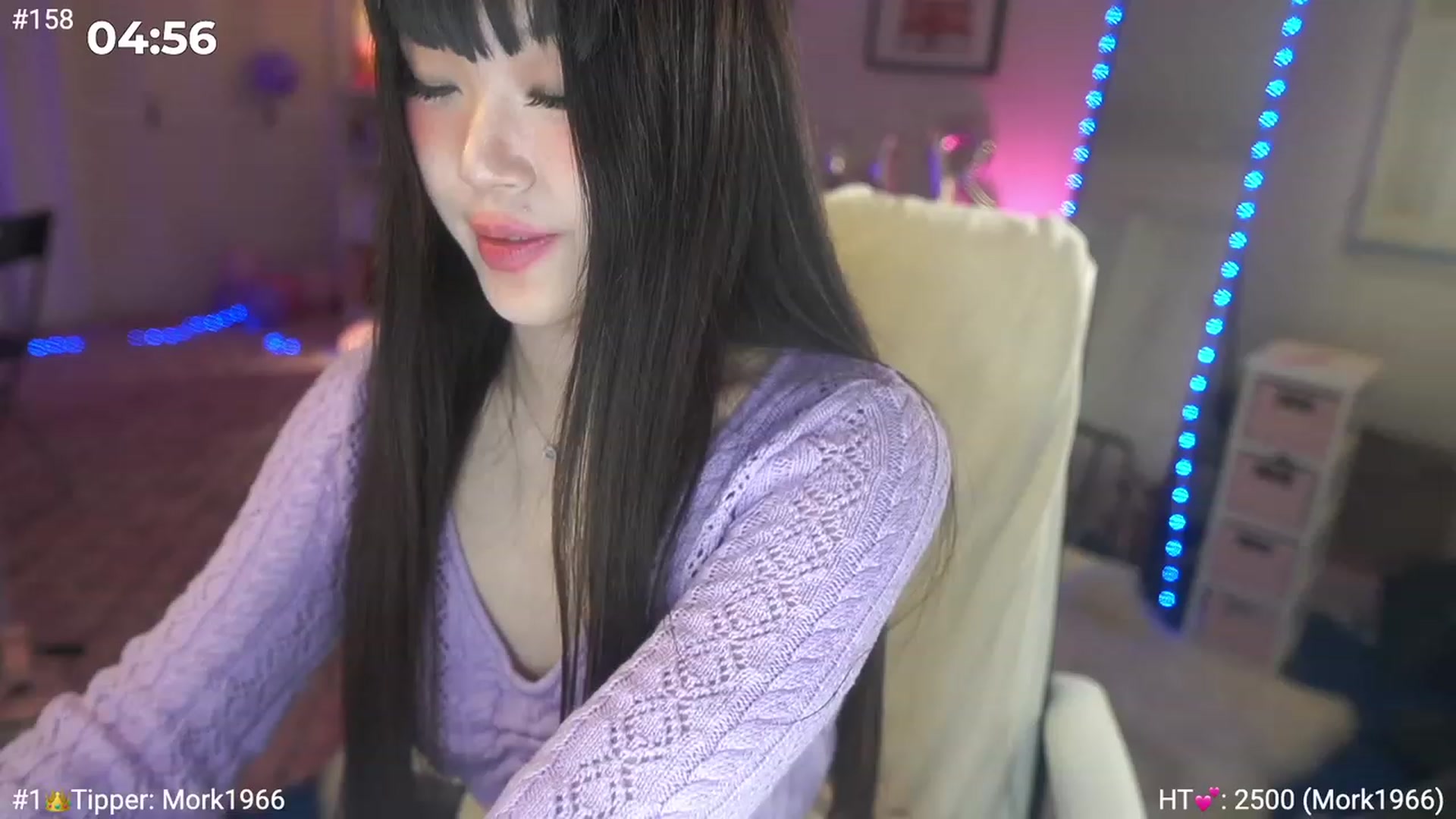 Gallery image thumbnail from AmyCanterbury's myfreecams stream on, 12/10/2022, 08:11 image 3 of 20