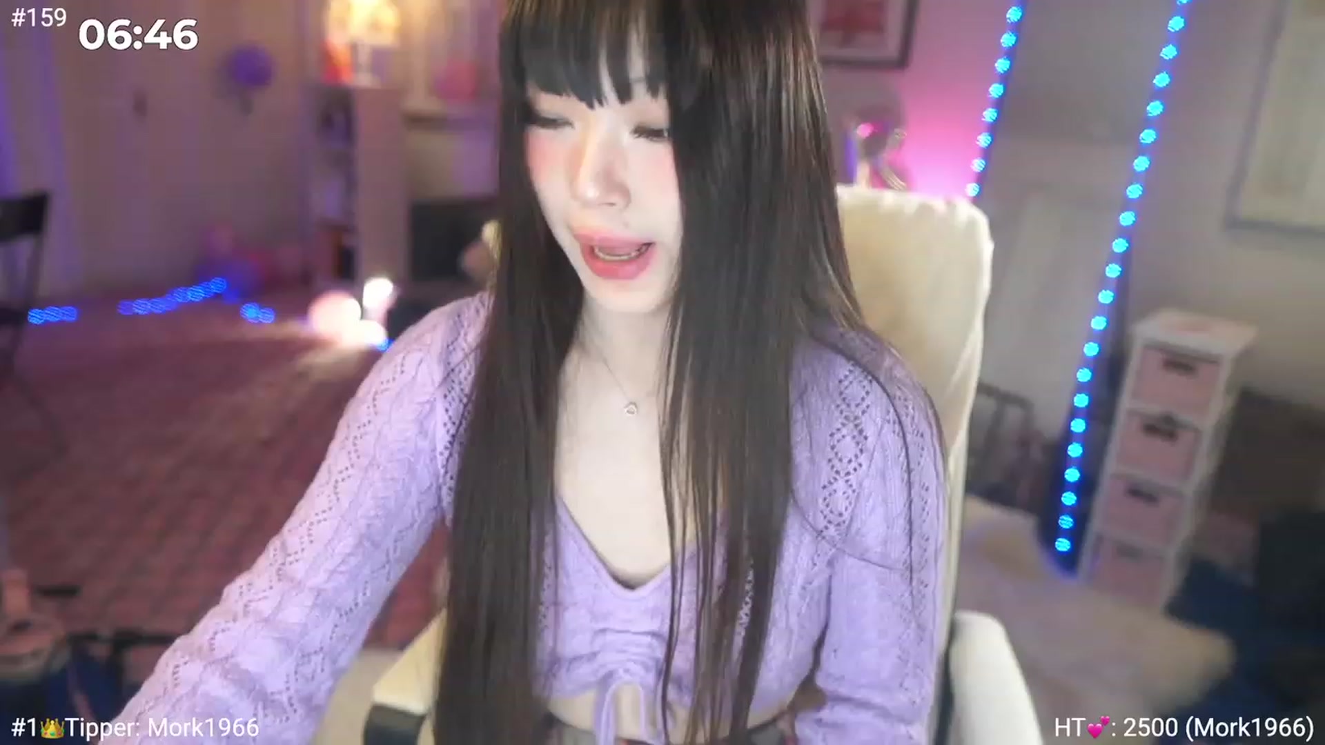 Gallery image thumbnail from AmyCanterbury's myfreecams stream on, 12/10/2022, 08:11 image 1 of 20