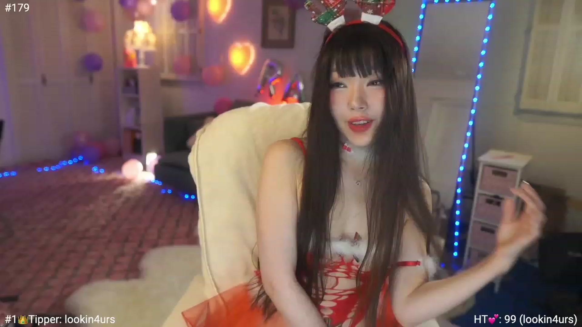 Gallery image thumbnail from AmyCanterbury's myfreecams stream on, 12/11/2022, 07:26 image 4 of 20
