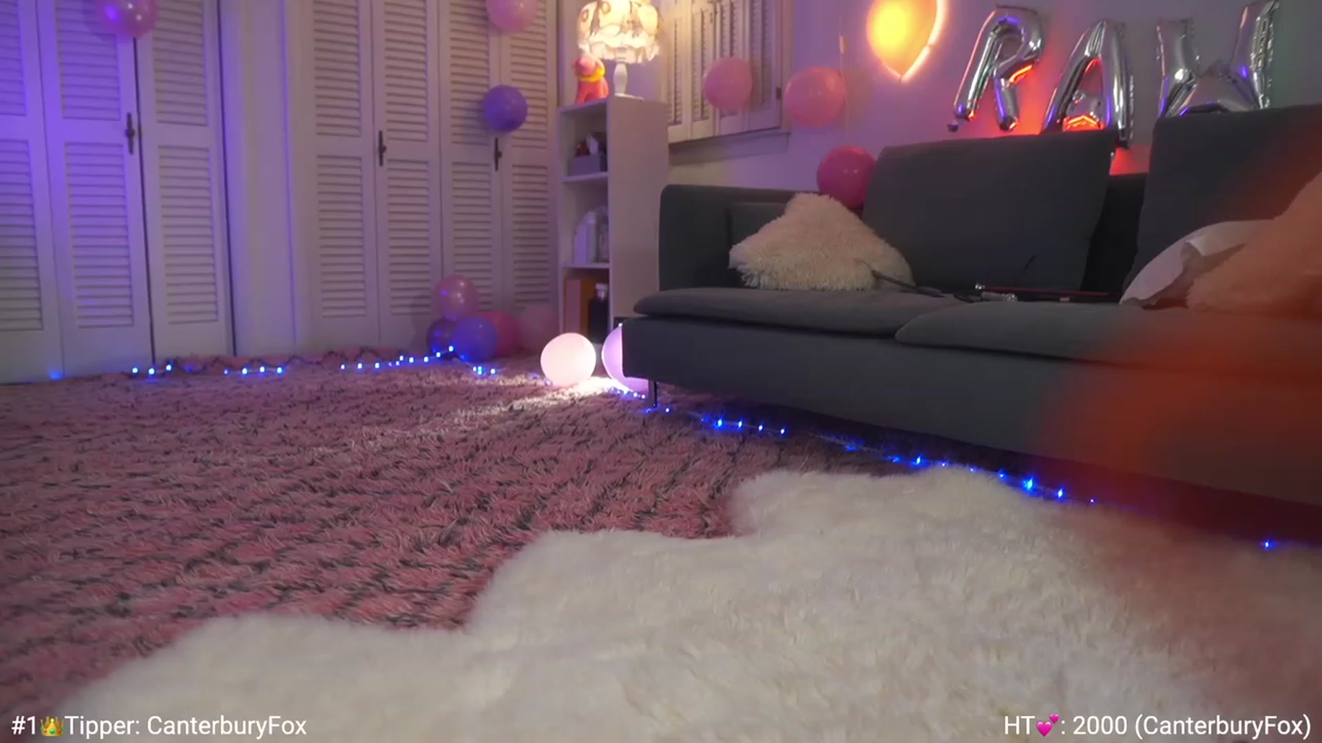 Gallery image thumbnail from AmyCanterbury's myfreecams stream on, 12/11/2022, 07:47 image 2 of 20