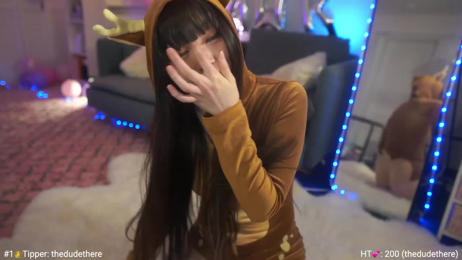 Gallery image thumbnail from AmyCanterbury's myfreecams stream on, 12/15/2022, 05:57 image 9 of 20