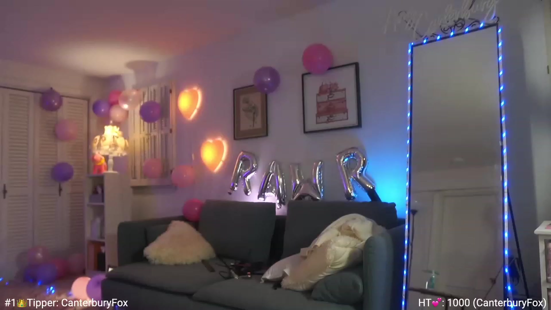Gallery image thumbnail from AmyCanterbury's myfreecams stream on, 12/17/2022, 08:28 image 6 of 20