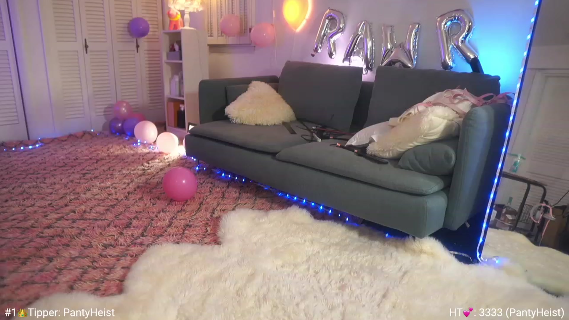 Gallery image thumbnail from AmyCanterbury's myfreecams stream on, 12/17/2022, 08:28 image 20 of 20