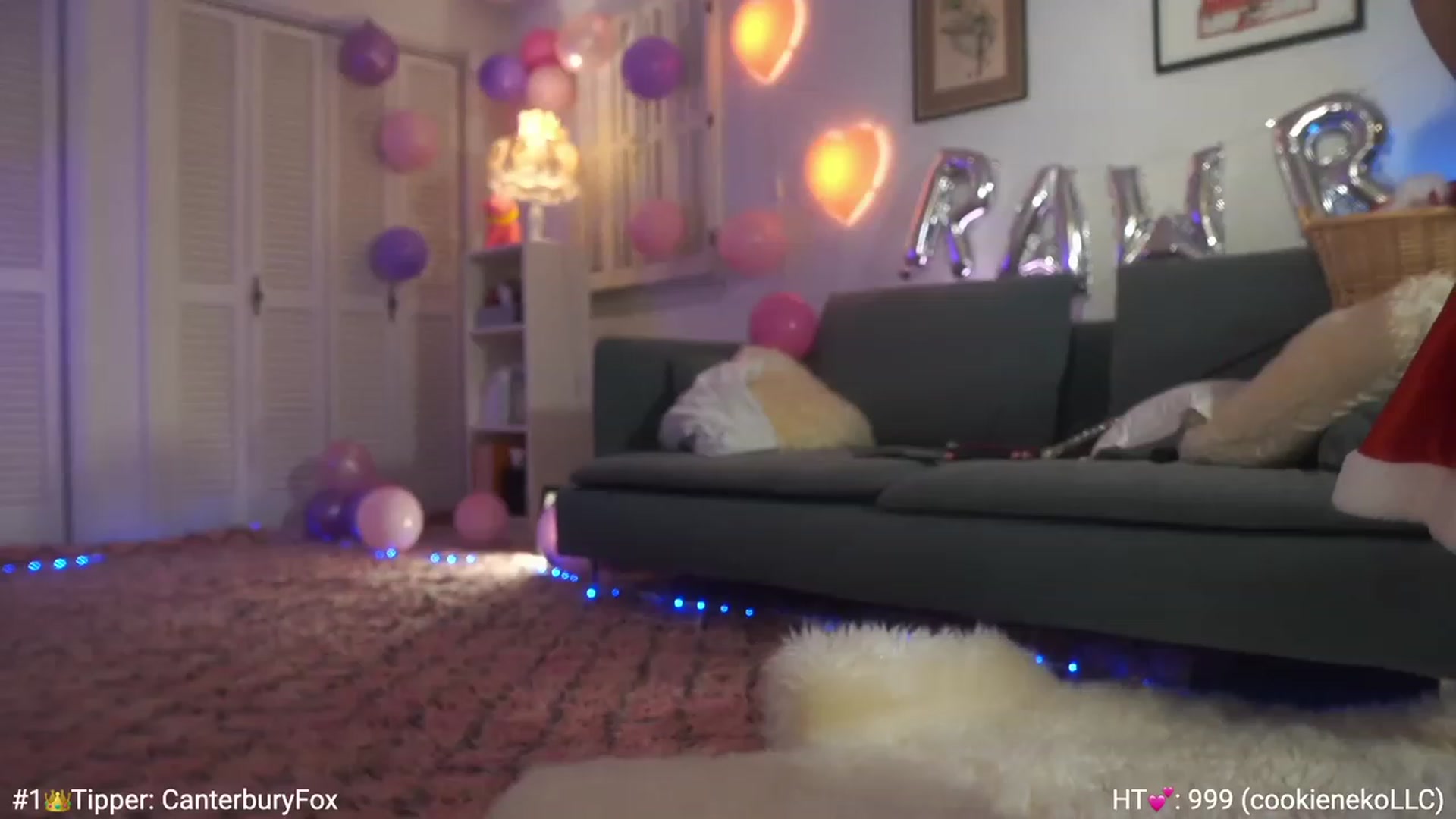 Gallery image thumbnail from AmyCanterbury's myfreecams stream on, 12/18/2022, 07:14 image 13 of 20