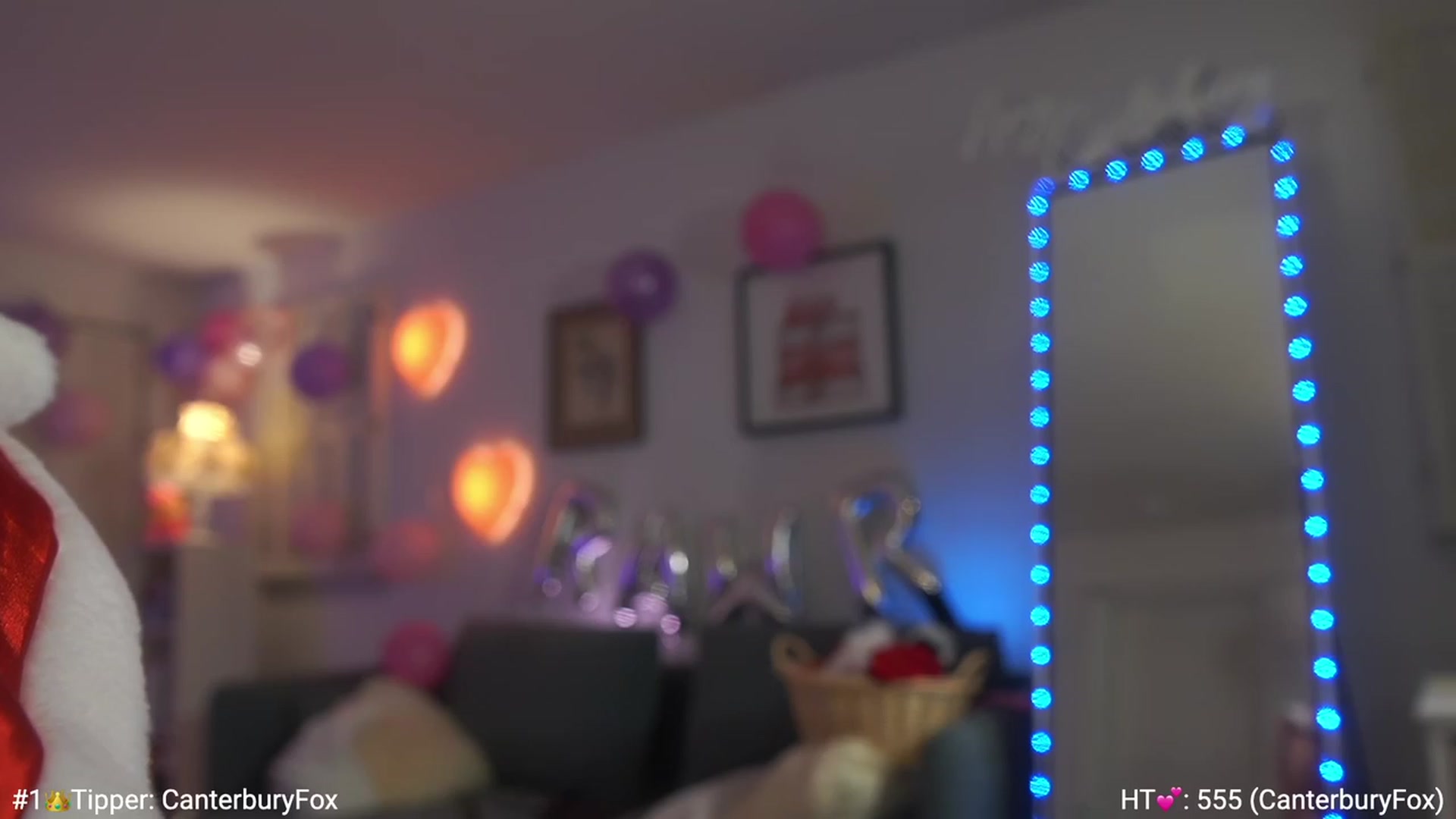 Gallery image thumbnail from AmyCanterbury's myfreecams stream on, 12/18/2022, 07:14 image 7 of 20