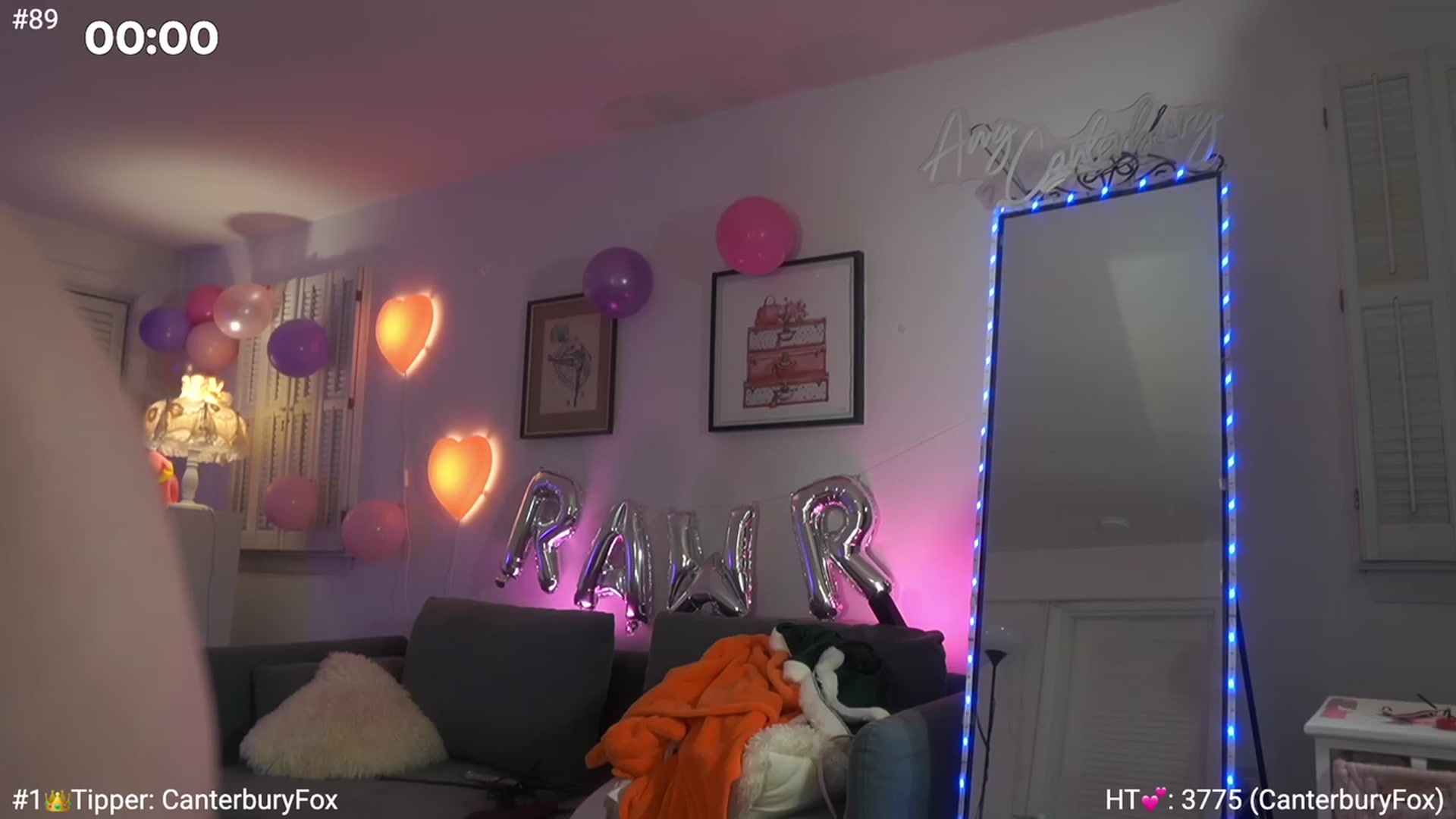 Gallery image thumbnail from AmyCanterbury's myfreecams stream on, 12/24/2022, 08:54 image 17 of 20