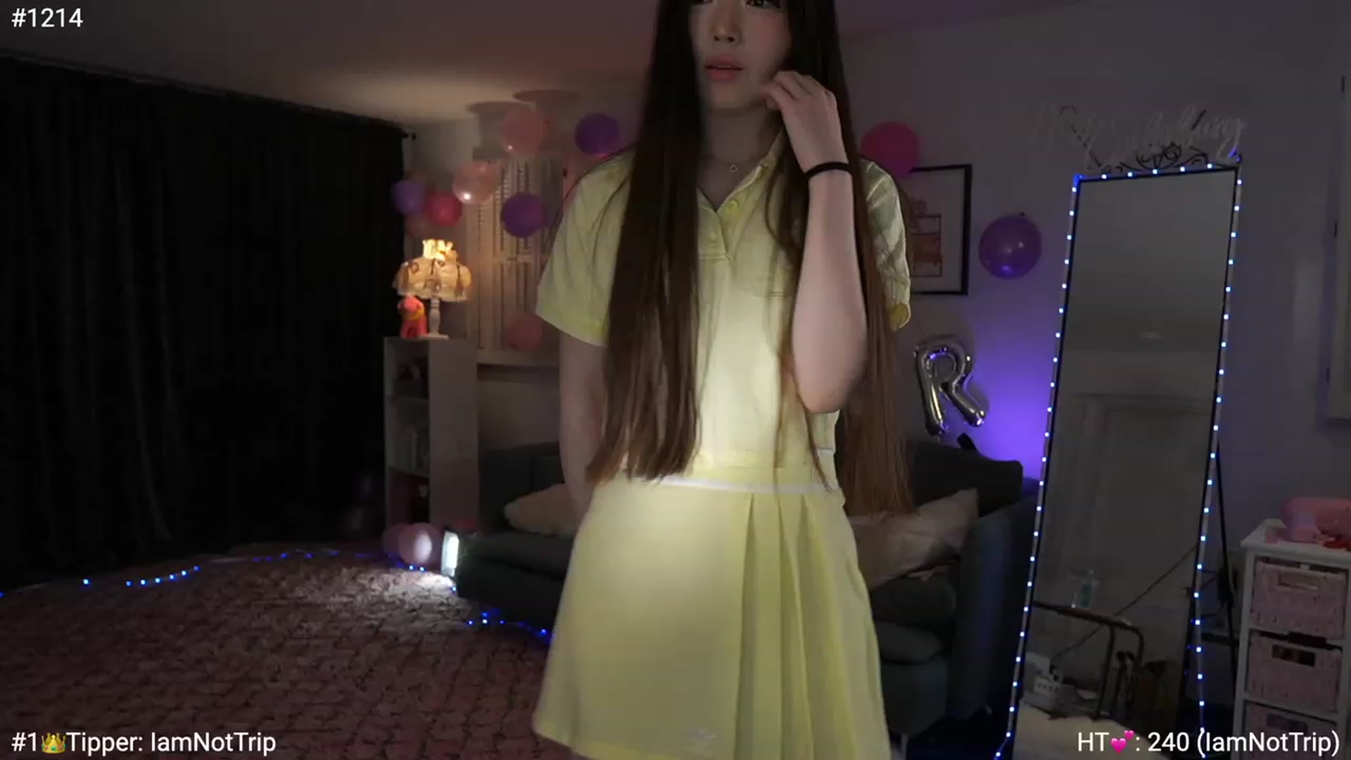 Gallery image thumbnail from AmyCanterbury's myfreecams stream on, 01/05/2023, 08:14 image 1 of 20