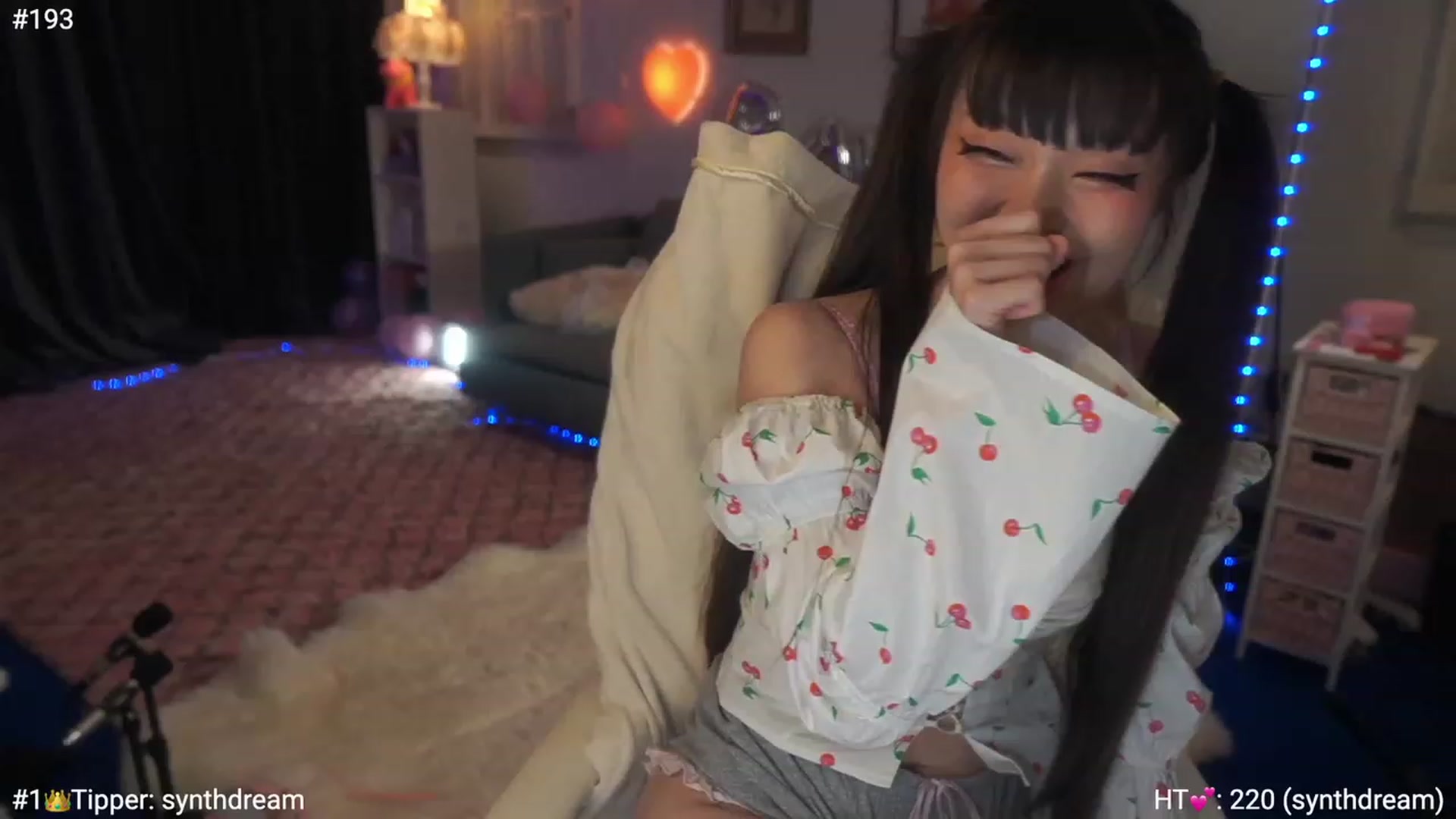 Gallery image thumbnail from AmyCanterbury's myfreecams stream on, 01/08/2023, 05:36 image 14 of 20