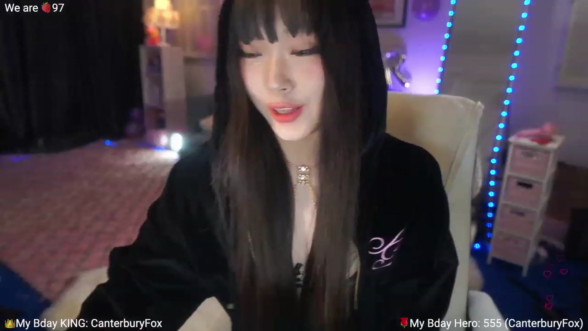 Gallery image thumbnail from AmyCanterbury's myfreecams stream on, 01/14/2023, 06:00 image 12 of 20