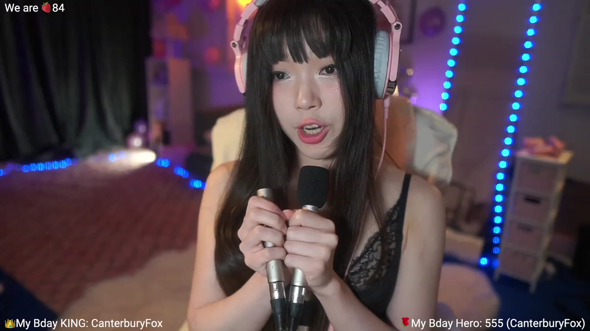 Gallery image thumbnail from AmyCanterbury's myfreecams stream on, 01/26/2023, 07:37 image 19 of 20