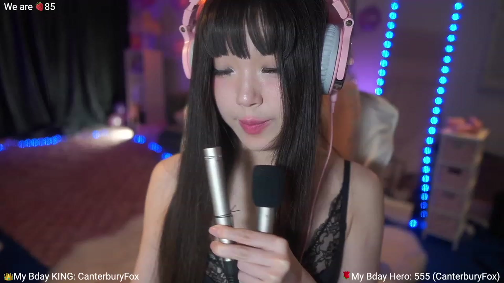 Gallery image thumbnail from AmyCanterbury's myfreecams stream on, 01/26/2023, 07:37 image 12 of 20