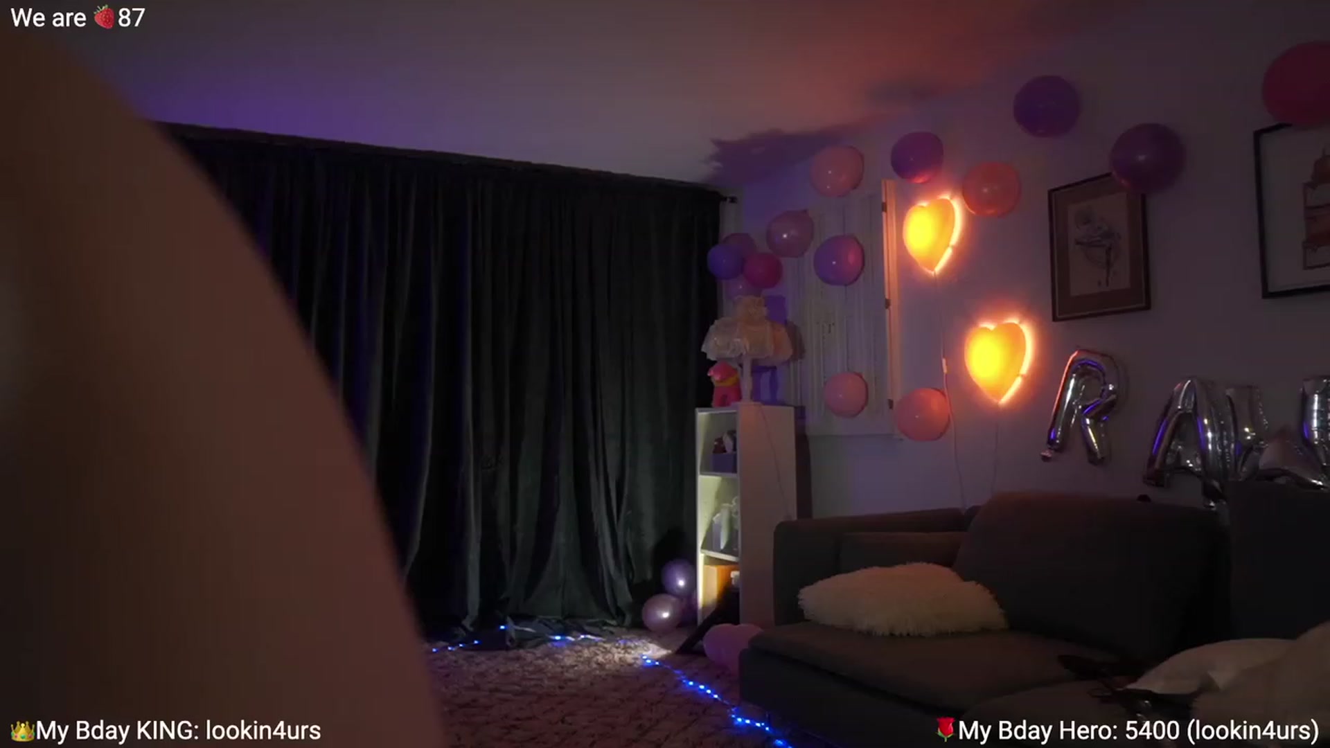 Gallery image thumbnail from AmyCanterbury's myfreecams stream on, 01/28/2023, 07:54 image 10 of 20