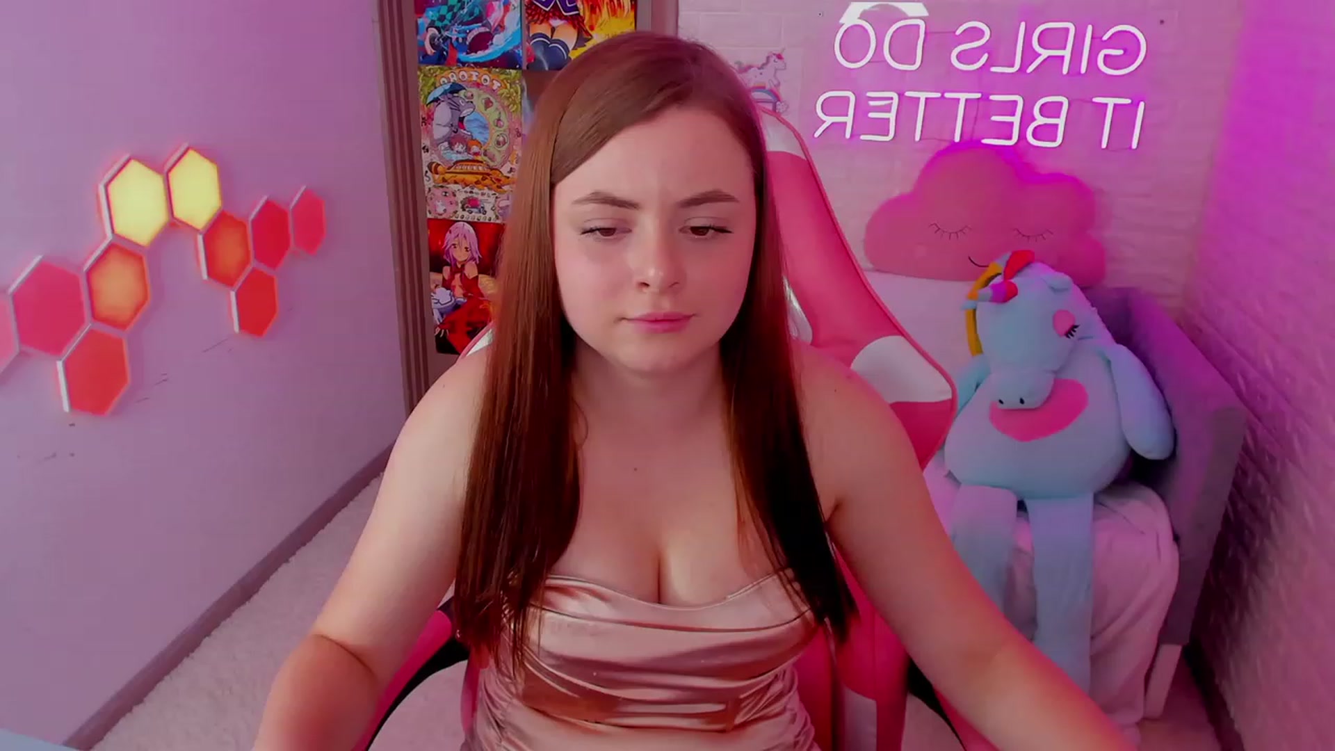 Gallery image thumbnail from AmyClaire's myfreecams stream on, 12/26/2023, 15:23 image 15 of 20