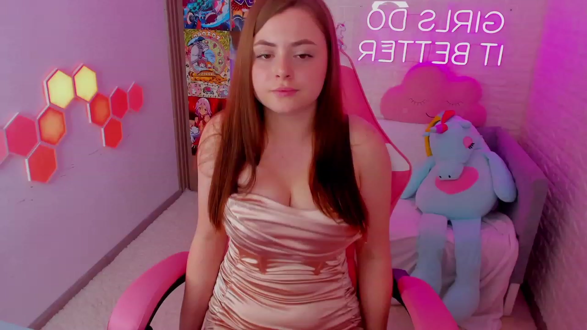 Gallery image thumbnail from AmyClaire's myfreecams stream on, 12/26/2023, 17:00 image 18 of 20
